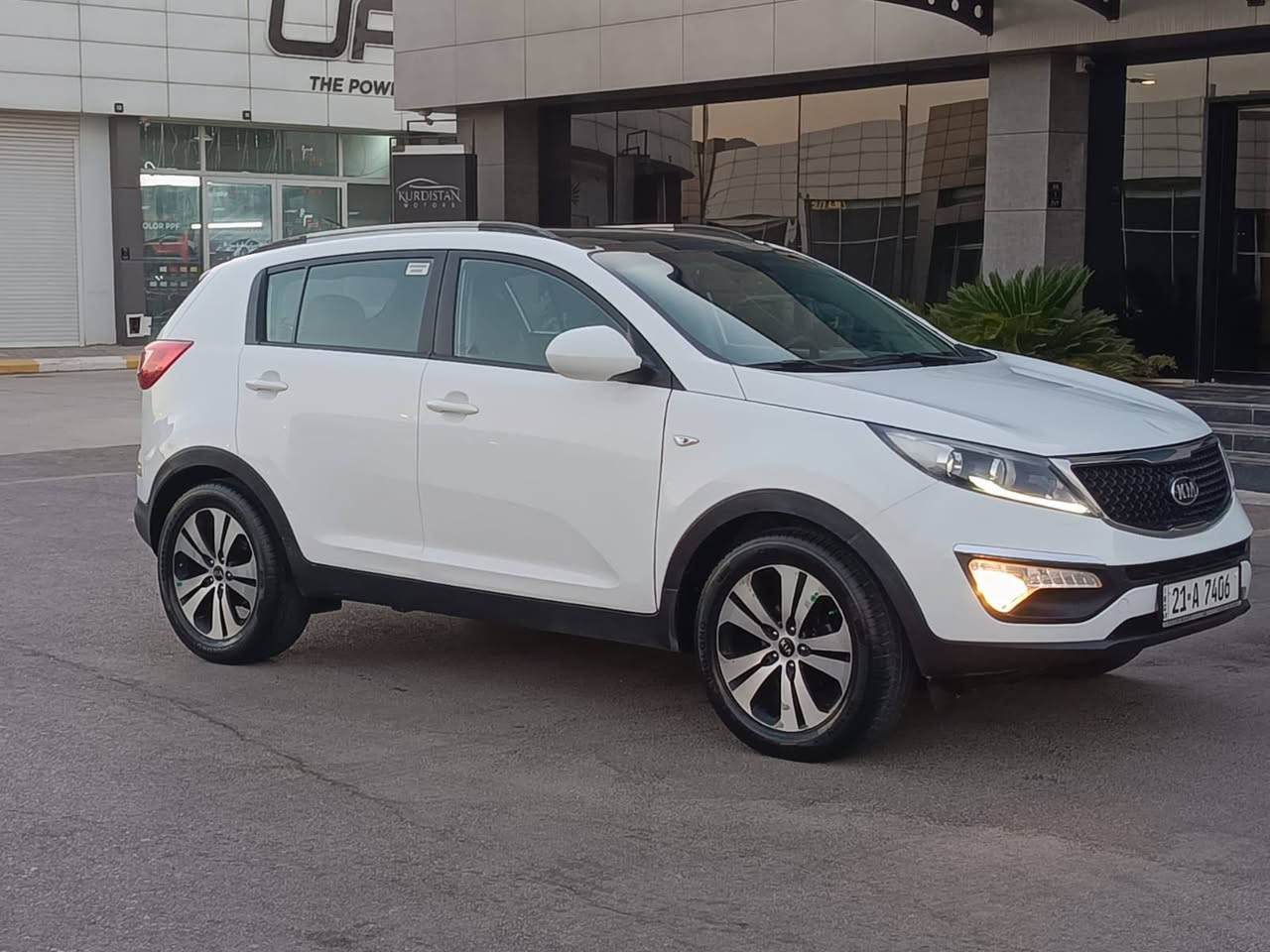 سلام عليكم كيا سبورتج 2011 سعر 136 خليجي محرك 2000 دوش ماشيه 2009 كيلو متر مكفوله من صبغ مكانين بارد فقط كير محرك بشرط موصفات بانوراما ￼تحكم ستيرن كامره حساس ويل كروم لد زنون رقم سليمانية رقم جديد سنويه 2029 فحص هزه جديد سياره بسمي تحويل العنوان بابل جبله *********** واساب ￼
