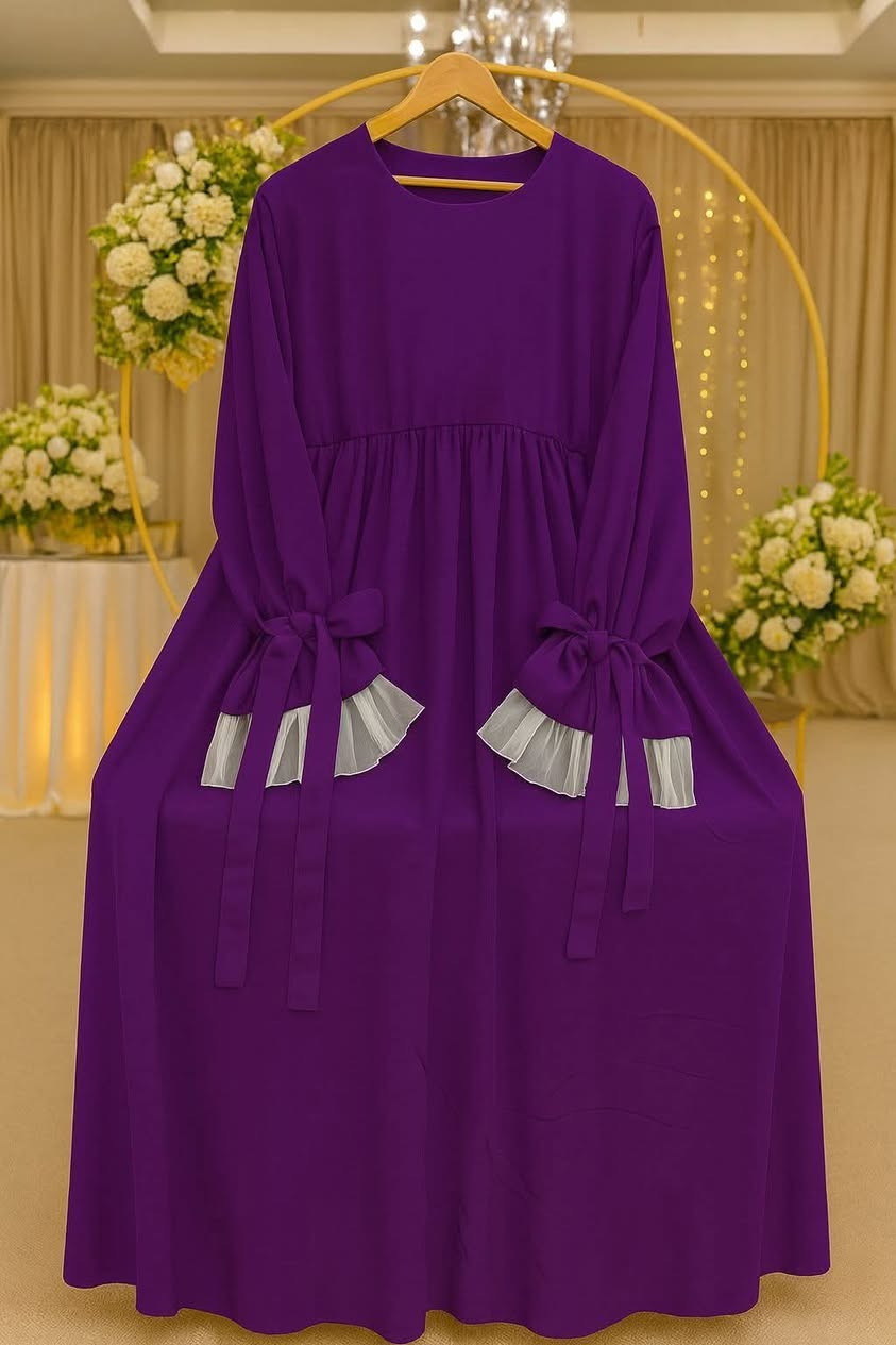 عباية بالشبكة بلا فولار ثوب كريب روزا ممتاز.
طايات  S.M.L.XL.XXL.XXXL


**إذا كنت صاحب هذا الإعلان وتريد حذفه لأي سبب، رجاءا أرسل رسالة إلى الدعم الفني**