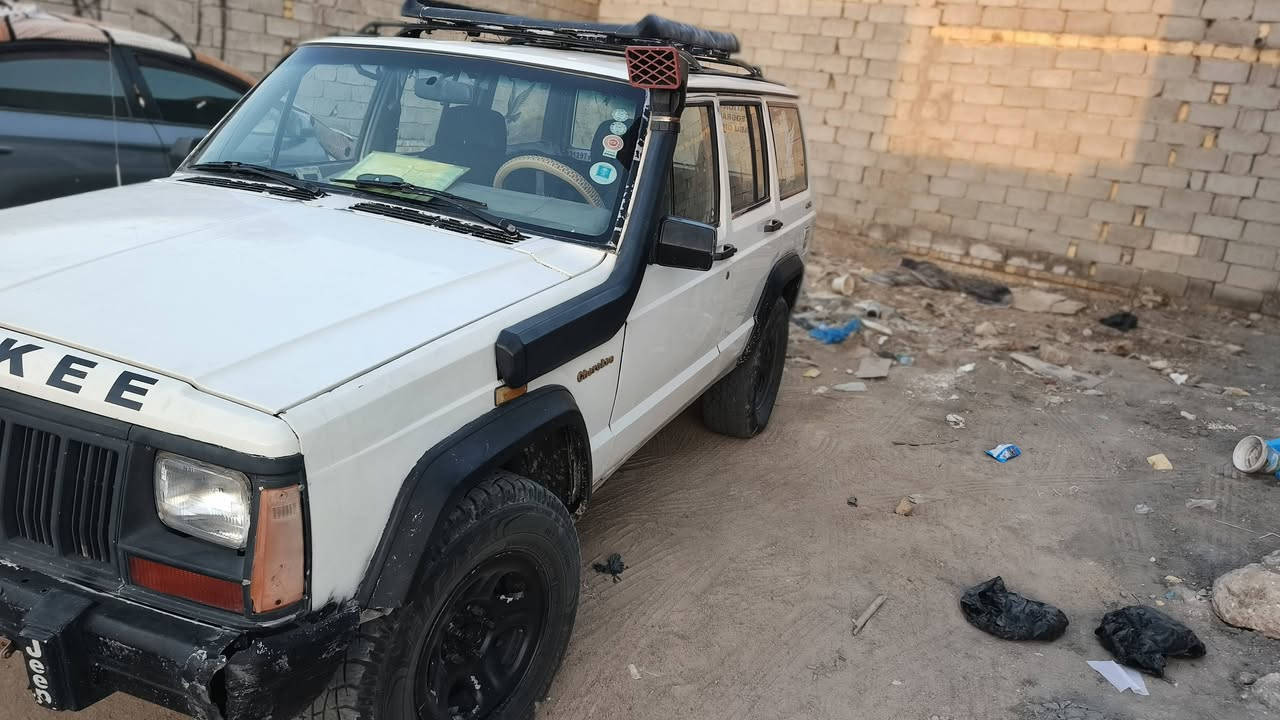 السلام عليكم جيب شيروكي رقم سليمانيه بسمي السياره جاهزه ما بيها نقص كير  محرك بلادي 
مداور ثاني يوم مكاني الناصريه مركز السعر ٣٠ وبيها مجال حك الجيه ***********
