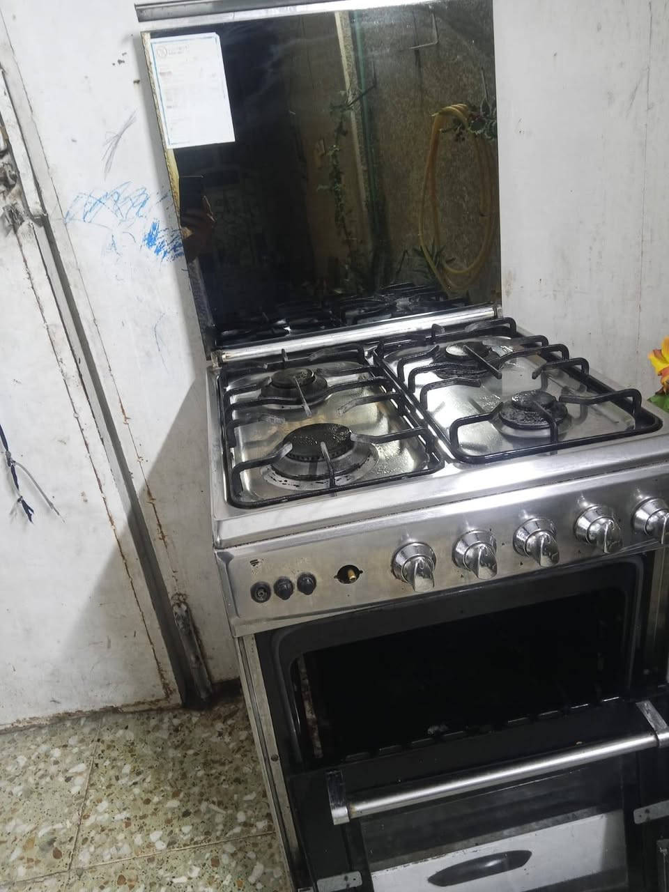 سلام عليكم طباغ افرش نضيف جدا بس الباب واكع الفرن شغال رايده ب60 وبي مجال الشعب شارع الصحه


**إذا كنت صاحب هذا الإعلان وتريد حذفه لأي سبب، رجاءا أرسل رسالة إلى الدعم الفني**