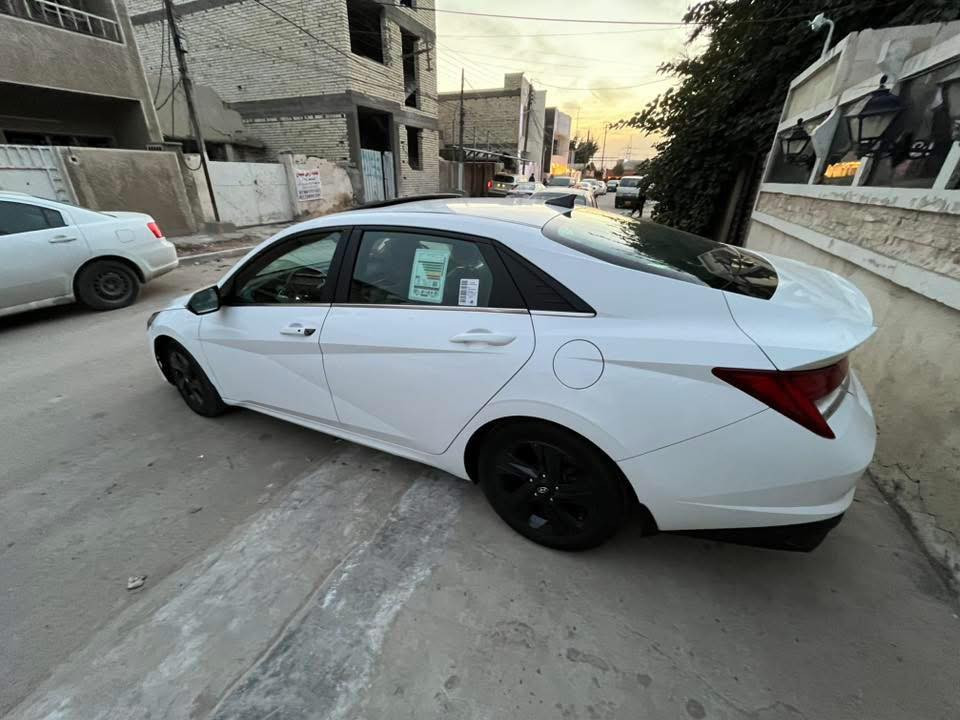 السلام عليكم هونداي النترا هايبرد
وارد امريكي 2022  رقم بغداد الألماني جديد 

سياره لمتدد فول واحد عل واحد فتحه بصمه 

تشغيل عن بعد وتدفئة كشنات وتدفئة ستيرن وتدعم كاربلاي وهواي مواصفات ضررها ربع بنيد وجاملغ 

سعر 155$ بيها مجال بسيط 

مكان السياره بغداد البياع 

تواصل ***********
