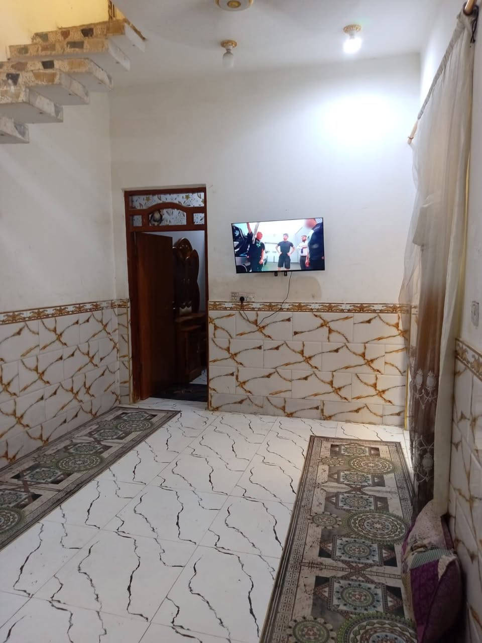 بيت للبيع نهاوند الرابعه  ميه مترالسعر 85وبيه مجال


**إذا كنت صاحب هذا الإعلان وتريد حذفه لأي سبب، رجاءا أرسل رسالة إلى الدعم الفني**