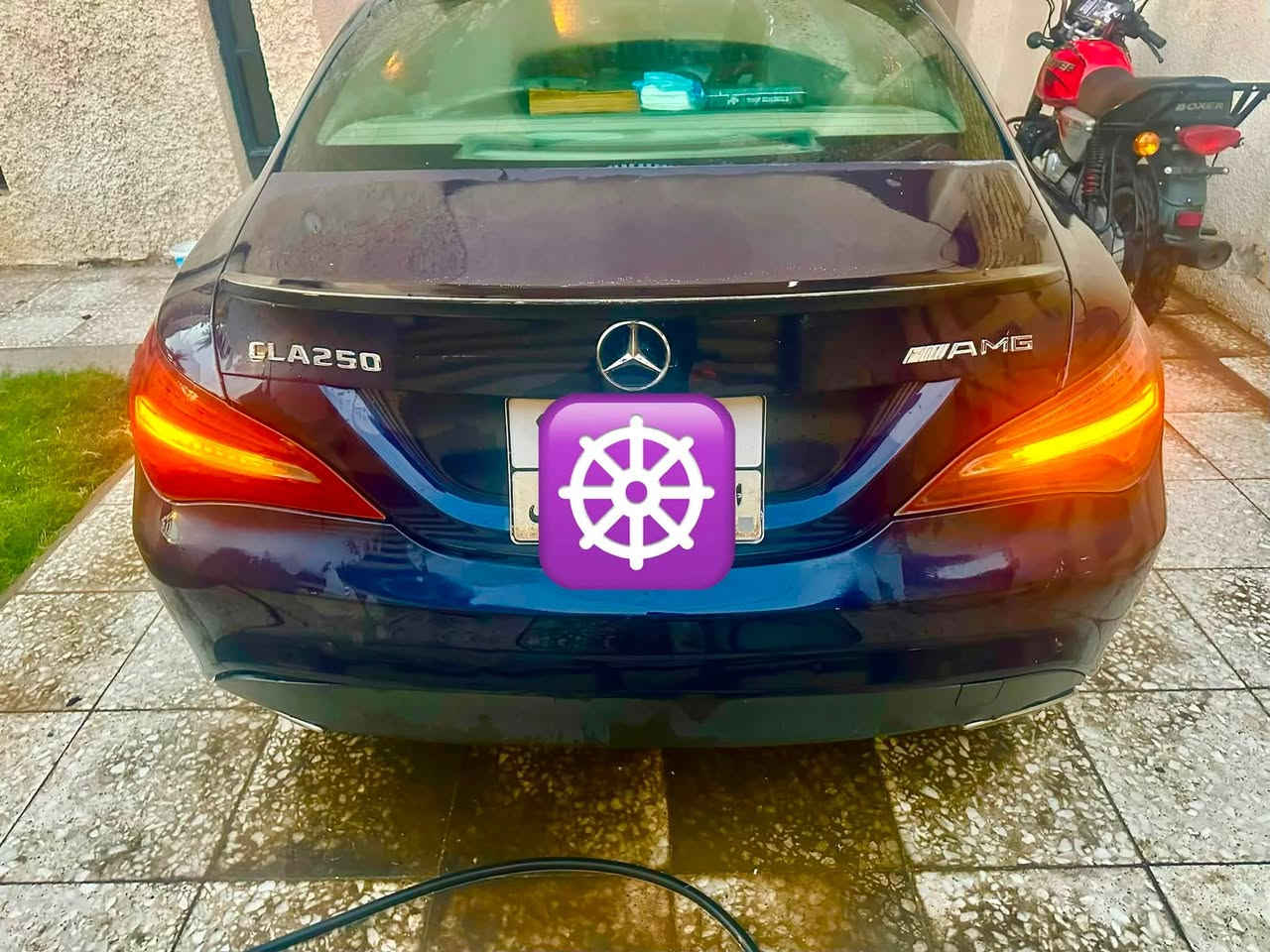 مارسيدس cla 250
السلام عليكم 
مارسيدس cla 250 موديل2017  رقم اربيل ماشيه 136كيلو 
السياره حادثها بامريكا جاملغ امامي بجهه عكس السائق 
وبلعراق صار بيها حادث خلفي بدلت قبغ صندوك ودعاميه وبك لايت

نقوصات السياره
المكينه بيها راجس 
حداديه صدر
 الهاند بريك عاطل 
امبار البريك 
طوافه البانزين عاطله
حساس جيك انجن مشتغل
بنيد وقبغ جنطه جارد والسياره يحتاجلها بوليش 
السنويه ساقطه والرقم يحتاجلها تحديث 
السعر
11500$ وبيها مجال 
عنوان السياره بغداد حي الجهاد مربع الطائي
***********
