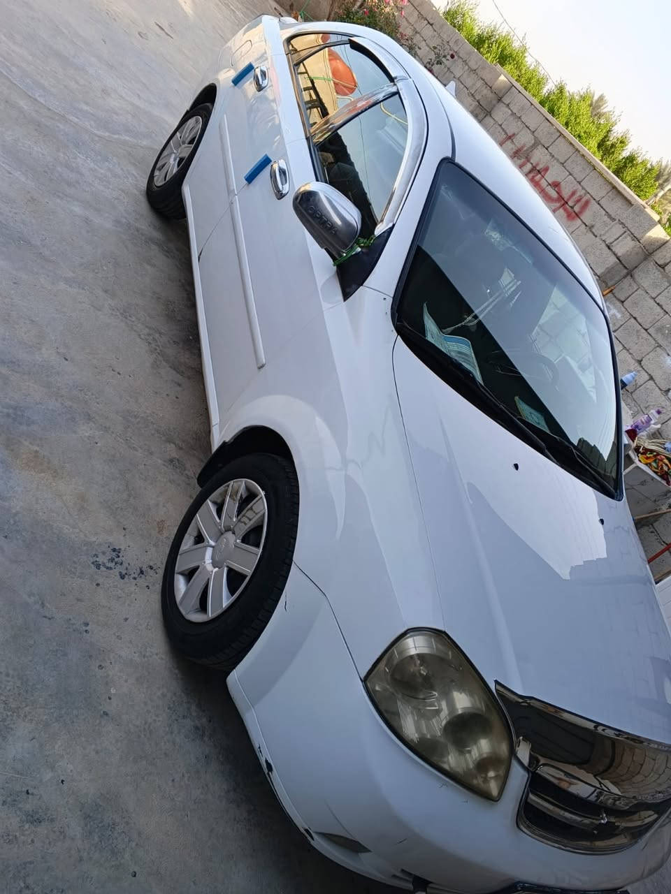 ألسلام عليكم اوبترة للبيع موديل 11 سيارة جاهزة وحلوة بيهة أماكن صبغ موضح في السونار صدر أمامي خلفي جديد مكينة وكير مكفولات نقصها مشط استيرن لان ينضح دهن سعر السيارة  85  و بيهة مجال للطيبين. مكان السيارة ديالى / ناحية كنعان. أي أستفسار اتصال ع الرقم ***********
