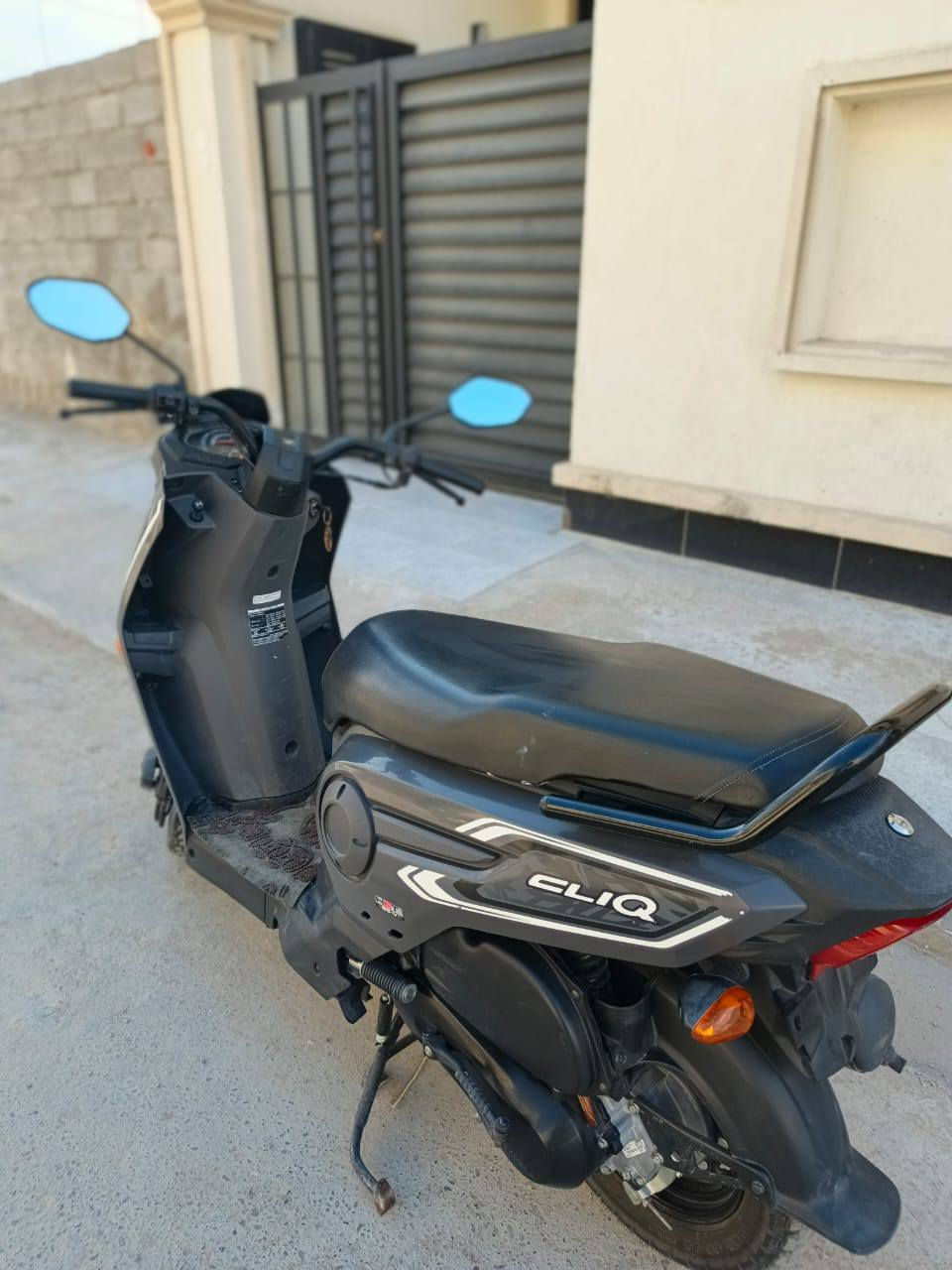 دراجة جديدة كلش ماشية شي قليل السعر مليون وربع وبيها مكاني الدورة ابودشير
***********
