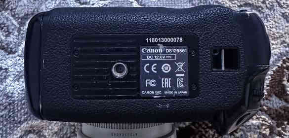 بدي كانون 1d x mark ii 
مع شاحن الأصلي ، مالها
ومع بطاريه الأصلي ، مالتها
السعر 
مليونين و٢٥٠ وبيها مجال

للتواصل خاص 
و واتساب
***********
