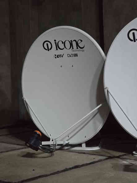 تنصيب صحنين نايلسات بعمل احترافي متقن

تثبيت الصحن براغي 

للتنصيب الاتصال داخل النجف 

***********
