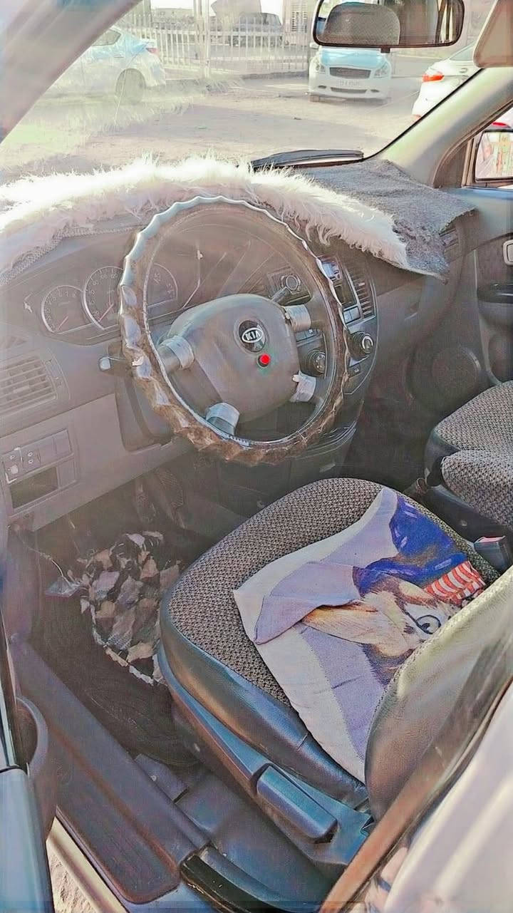 سياره للبيع كيه كارنس مديل الفين وسته كير عادي محرك 2000 ما مفتوح تخم تاير جديد باله داخل سياره جدد دبلات عل باتري جديد حداديه جديده 7راكب السياره تبريد شغال السعر..50وبيها مجال  لل استفسار اكثر اتصال عل رقم *********** عنوان النجف حي الرحمه
