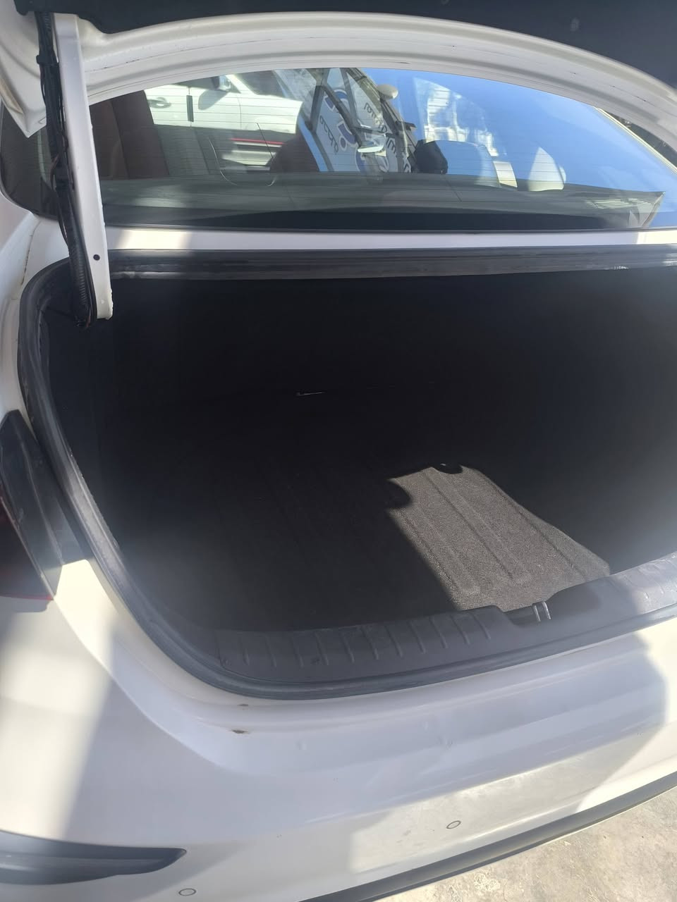 2020
ماشيه 57فقط
بيهه دحجات بسيطه على حالهه ما مصلحه 
***********
مكاني الديوانية مركز المدينه
