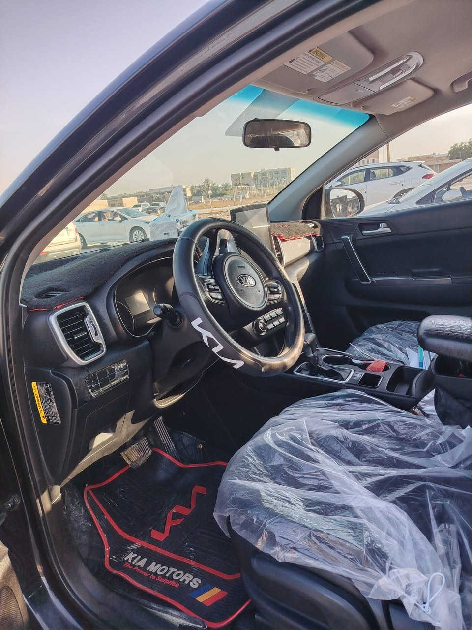 كيا سبورتج موديل 2017 رقم بغداد وارد امريكي حادث بسيط موضح بالسونار بدون ايرباك ماشيه 53
جاهزه گير محرك تاير صدر تدفئه تبريد مكان السياره بغداد ابو غريب السعر 145 
الهاتف ***********
