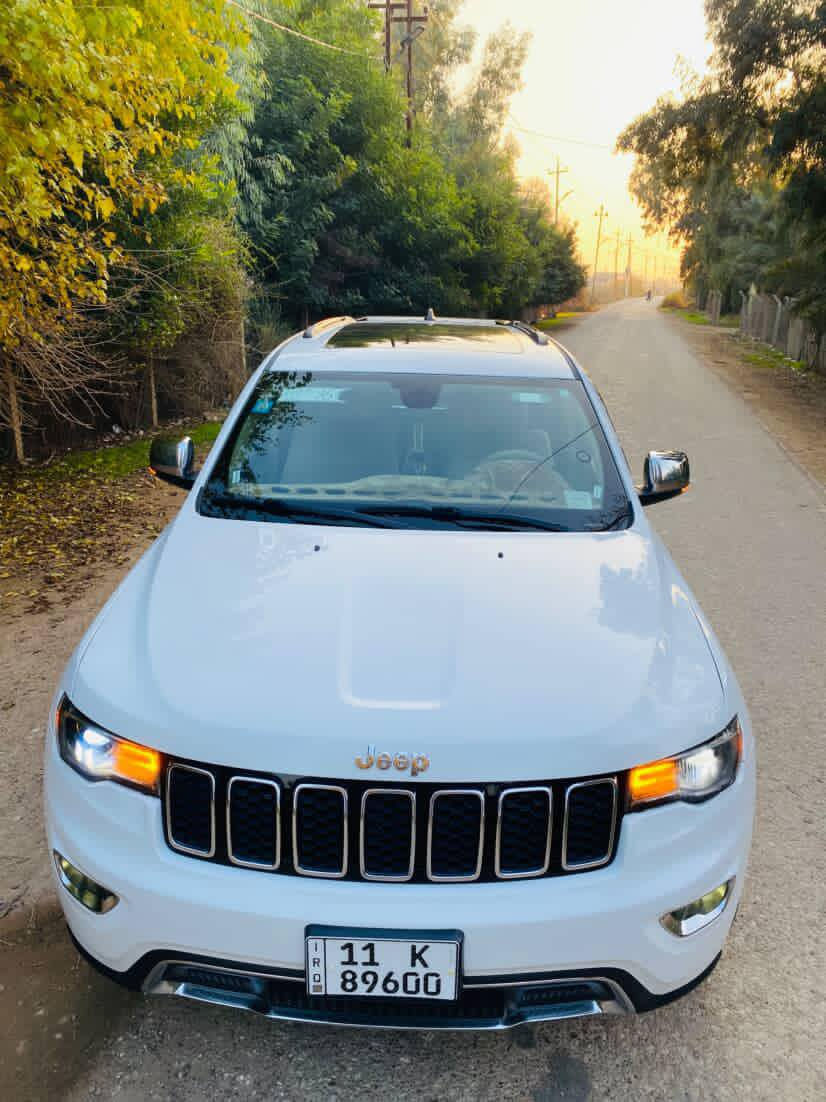 سلام عليكم جيب شيروكي 2017 رقم بغداد باسمي السياره كلين ولمتدد فول مواصفات تشغيل عن بعد توقف ذاتي حساسات خلفيه مثبت سرعه تو ويل بيه هواي مواصفات السياره سبير الشركه ما نازل وتخم تاير جديد السعر 265 وبيه مجال لطيبين رقم الموبايل ***********
