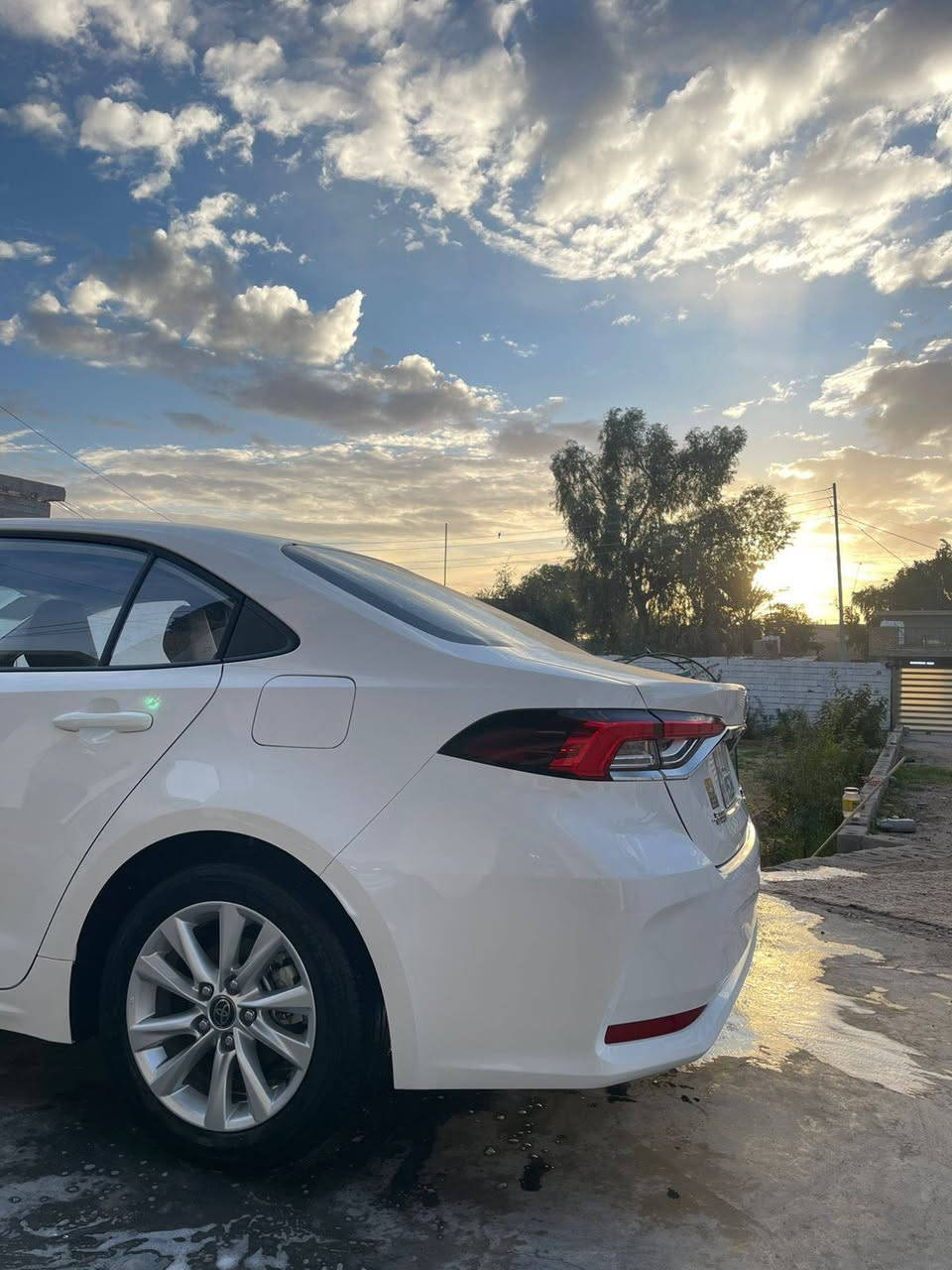 كورلا 2025  شكل الخليجي محرك 1800 هايبرد HEV  داخل جلد اسود رقم بغداد بسمي السيارة 

ماشيه 21  سيارة جديده جدا 

❇️محرك 1800 هايبرد شحن ذاتي 

❇️بصمه + دخول ذكي 

❇️هاندر بريك بصمه + اوتو هولد

❇️رادار امامي 

❇️سياقه اليه 

❇️تبريد قطعتين 

❇️تبريد بيانو شاشه 

❇️شاشه ابل كار بلي + كامره خلفيه دواره 

❇️مانع نزلاق + مود درايف +  ايفو مود 

❇️6  ايرباك
   
❇️حساس لايت كامل اوتو عالي ناصي اوتو + حساس ظغط اطار 

❇️تحكم سترين كامل فول 

❇️لايت زينون + لد صباحي + اشاره لد  

سيار مكفول كفاله عامه من كلشي بس بيه شخط بالدعاميه الاماميه 

سعره 155$

عنواني بغداد 

رقم تواصل ‭***********
