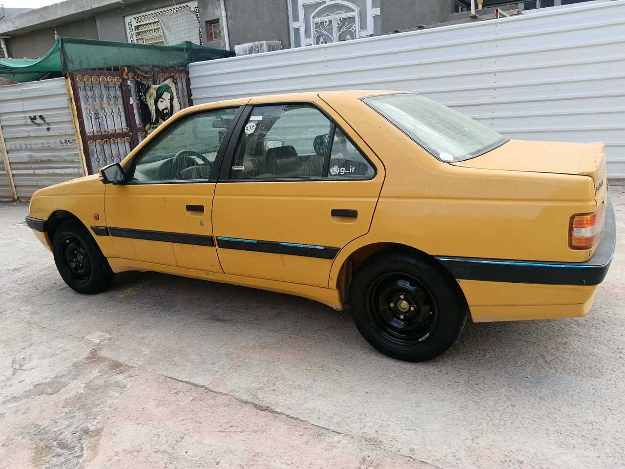 السلام عليكم اخوان للبيع سياره بيجو لميس 2016 دشبول عالي رقم نجف انكليسي بسمي مصفره هئية وغرامات و سنويه جديده
سياره نظيفه انظف من الصور مكفولة من ضربه وصبغ وتبديل عده بنيد بي رش كلير بدون تبديل وعندي سونار  تخم تاير جديد حداديه جديده تبريد ثلج مكينه بيها خيط بخار فقط مكاني نجف الكوفه رقمي  ***********
