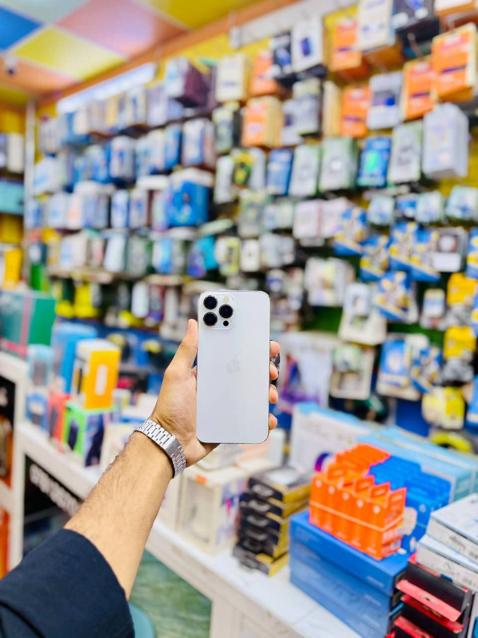 عظم الله لكم الأجر  زبائننا الكرام
متـوفر ❤️‍🔥

Iphone 13 pro max
256 GB
تك (خط واحد )
شرق أوسط (الضمان )
البطاريه 92%‎
اللون الابيض

السعـر خاص رجاءاً ‼️

❤️‍🔥❤️‍🔥❤️‍🔥❤️‍🔥❤️‍🔥❤️‍🔥❤️‍🔥❤️‍🔥


**إذا كنت صاحب هذا الإعلان وتريد حذفه لأي سبب، رجاءا أرسل رسالة إلى الدعم الفني**