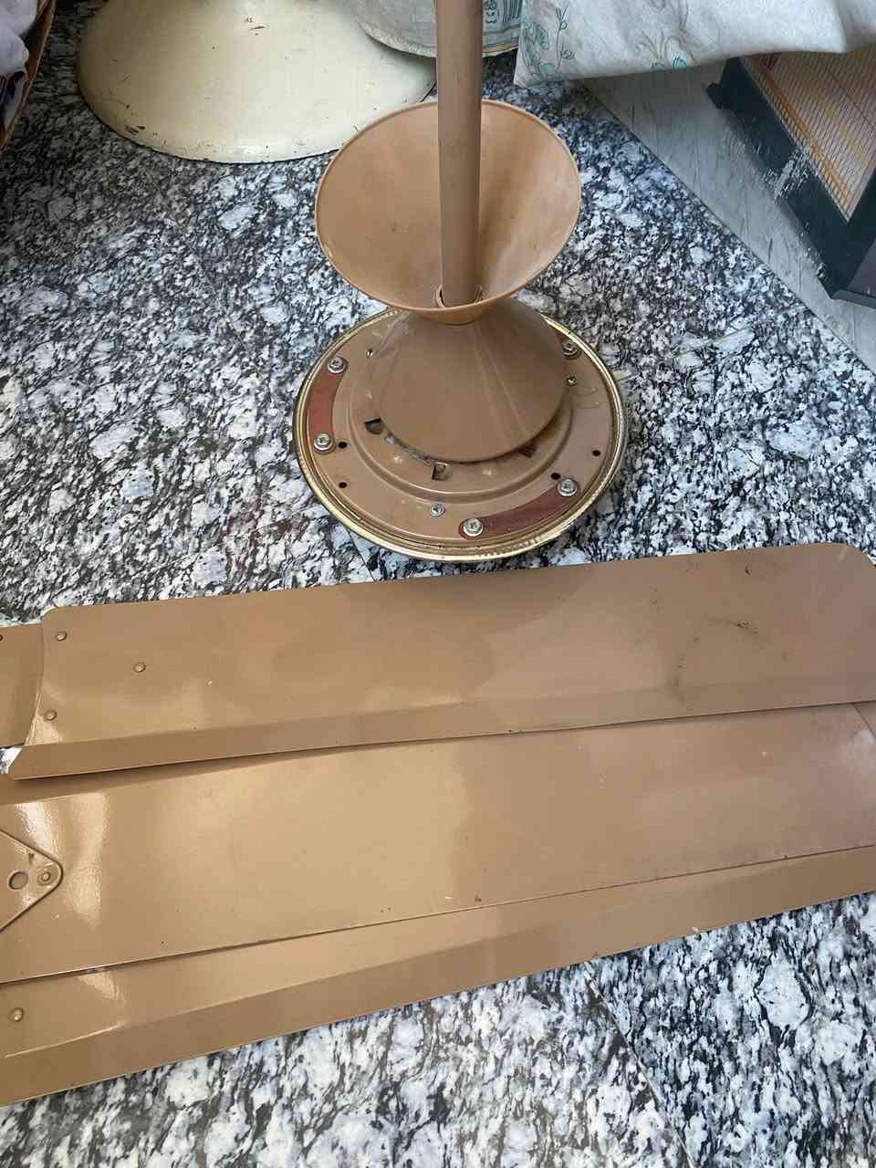 للبيع 
المبردة جديدة وشغالة ب140
البنكة شغال ماركة نوال ب10


**إذا كنت صاحب هذا الإعلان وتريد حذفه لأي سبب، رجاءا أرسل رسالة إلى الدعم الفني**