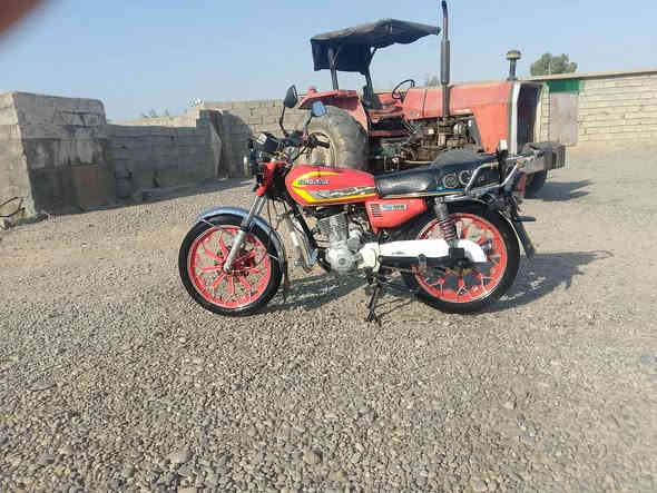 موطور سافين 
موديل 24
معمر جديد 
منفيس موجود 
سويج 
سعر 550  وبي مجال 
مراوس حسب القناعه

***********
