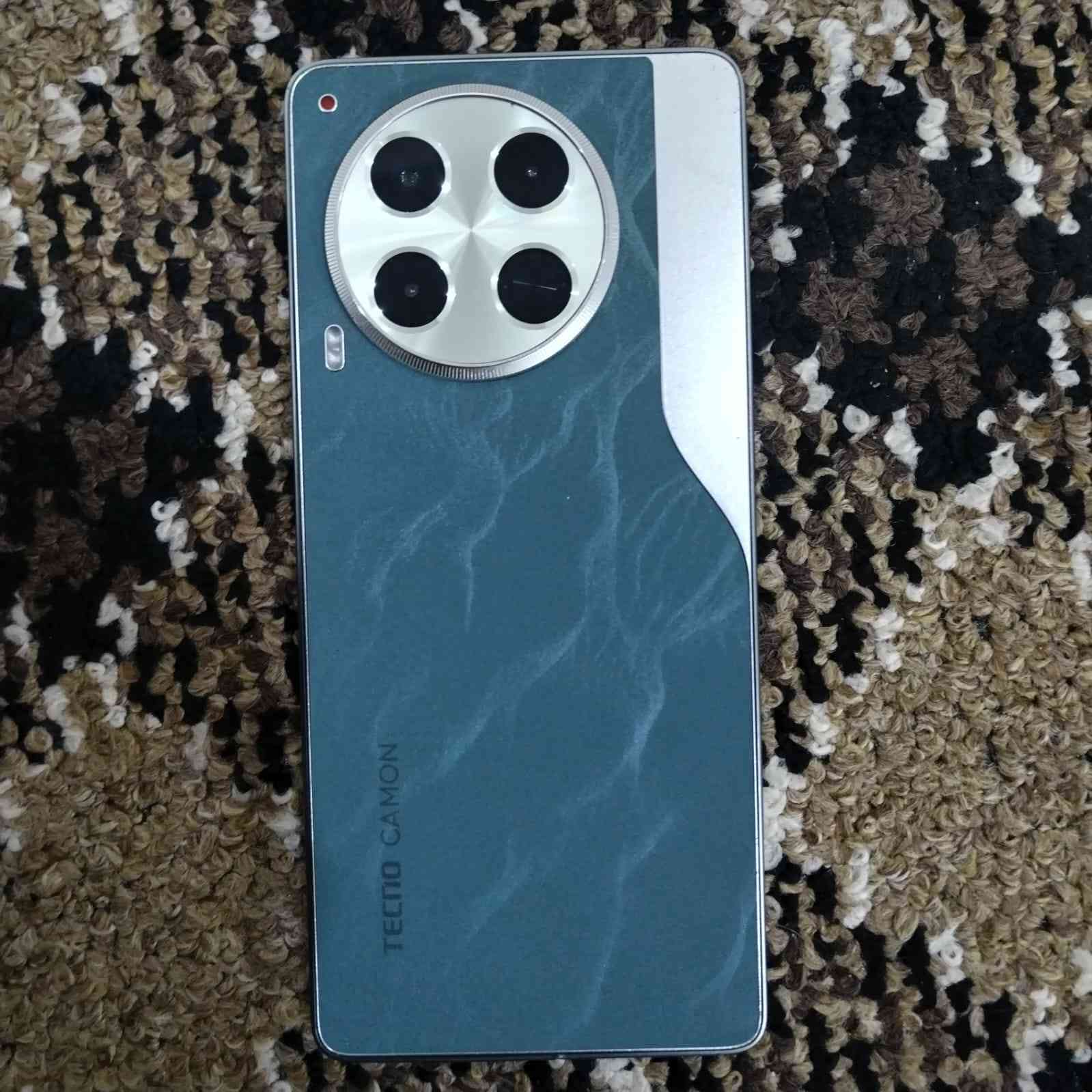 السلام عليكم
تكنو كامون 30 5g بصمه بلشاشه 
ذاكره 512  رام 12 
جهاز فول مرتب ونضيف
للبيع سعر 230 او مراوس بجهاز يشغل 90 او 120 فريم ونطي فرق اذه الجهاز مرتب


**إذا كنت صاحب هذا الإعلان وتريد حذفه لأي سبب، رجاءا أرسل رسالة إلى الدعم الفني**