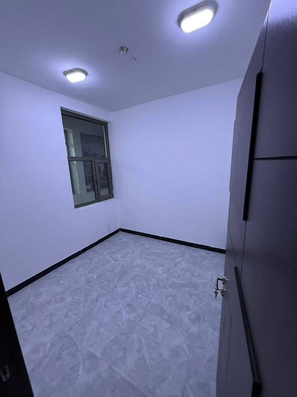 🏢 شقة (نظام مصعد)

✨ نظيفة زيرو

تتكون من:

• غرفتين نوم (إحداهما سويت) 🛏️

• مطبخ 🍳

• صالة فسيحة 🛋️

• خدمات صحية ⚜️

📍 الموقع: السيدية – مربع الاقتصاديين

💰 الإيجار: 750 ألف دينار

🛡️ إذا لم تناسبك هذه الشقة، لدينا خيارات متعددة تشمل منازل وأراضٍ تناسب 

جميع الأذواق.

_______________________________________

للأستفسار 

او الأستفسار ع الارقام ادناه 📞

***********

***********

واتساب
