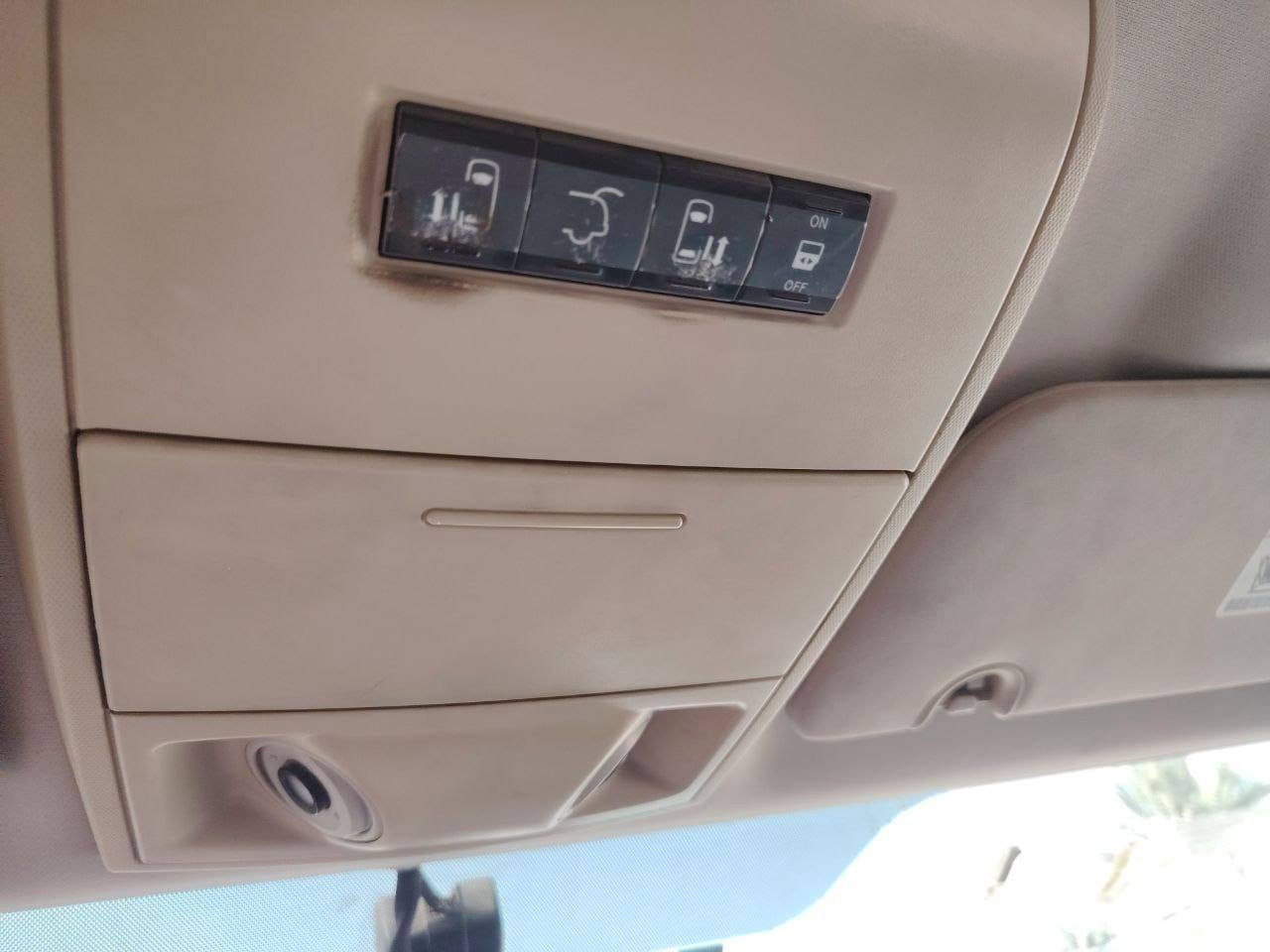 السلام عليكم كلايزر كرفان موديل  2011 7راكب مكينه 3600 فول مواصفات كشنات VIP  باب الصدر الوره عطلان كشن كهرباء
رقم اربيل   السعر  135 وبيها مجال العنوان البصره القرنه  ***********
