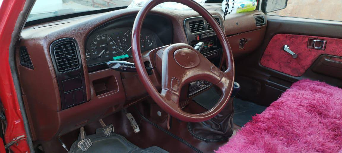 بيكب 94 مصبوغه عام جماليه
 بدون ضربه محرك وجني الزغير بل جيس كير عادي دواخل ماروني رقم كربلاء 
تبريد ثلج 
سعر 55
***********
