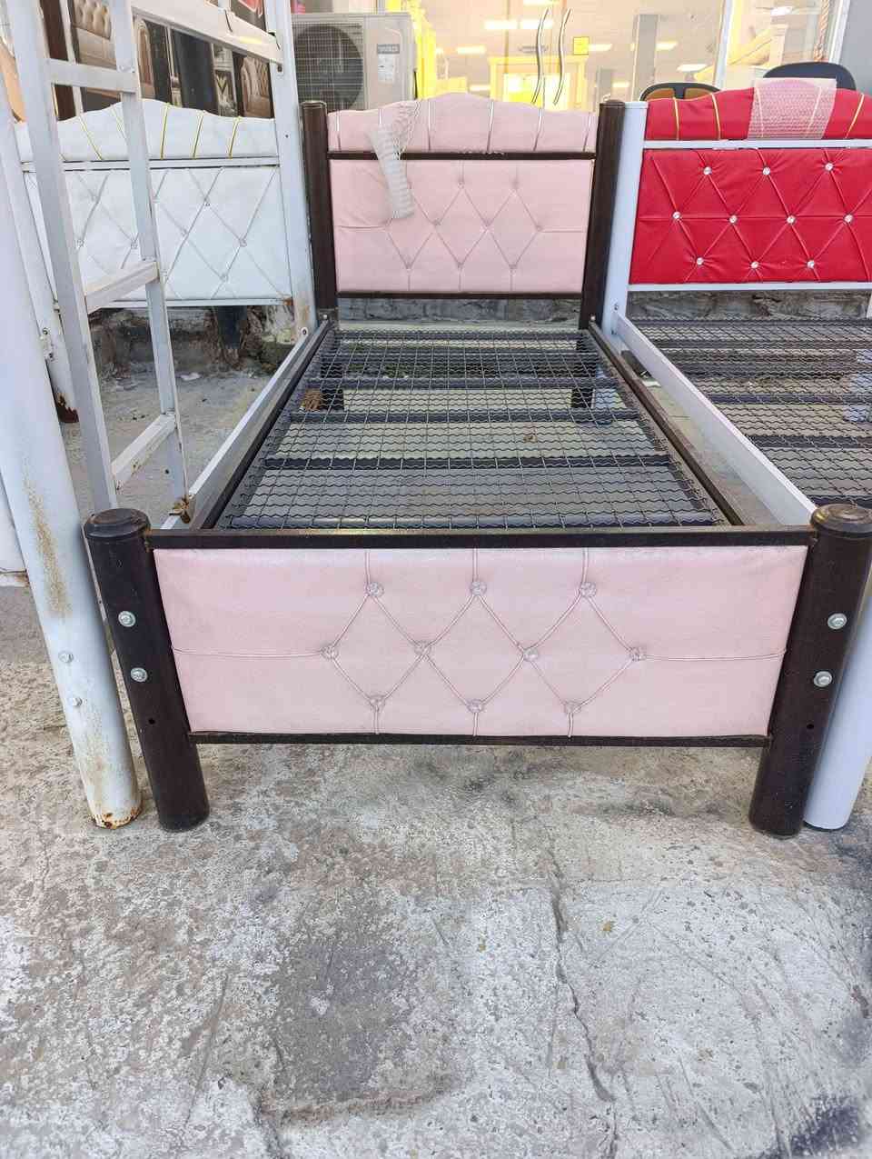 سرير نفر واحد اصلي درجه اولى كربلاء, العراق


**إذا كنت صاحب هذا الإعلان وتريد حذفه لأي سبب، رجاءا أرسل رسالة إلى الدعم الفني**