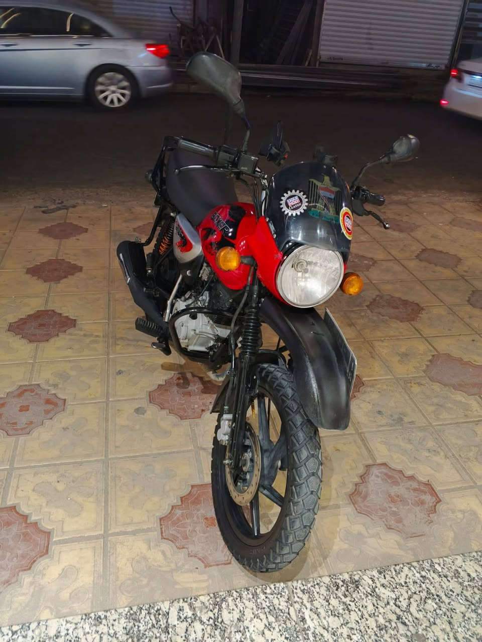 سلام عليكم بوكسر 23ماشيه 18الف  ناعمة سعر 2500 و بيها مجال
*********** رقم متواجد واتساب
