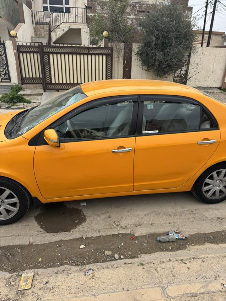 السلام عليكم 
جيلي موبل موديل ٢٠١١ تكسي 
رقم بغداد سنويه لغايه ٢٠٣٠ 
بطاقه بانزين كامل 
كير محرك كورلا 
المكان كركوك 
السعر ٣٧ بيه مجال قليل  ***********
 بيع مستعجل سبب ظروف ***********
