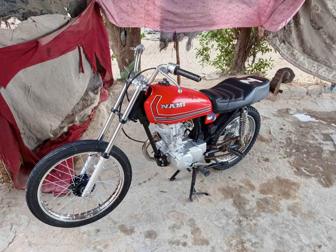 البيع حربي نامه كلك كلك خمس وعشرين درجه مفول السعر ٥٥٠ وبيه مجال قليل العنوان طريق قاسم كفل  ***********
