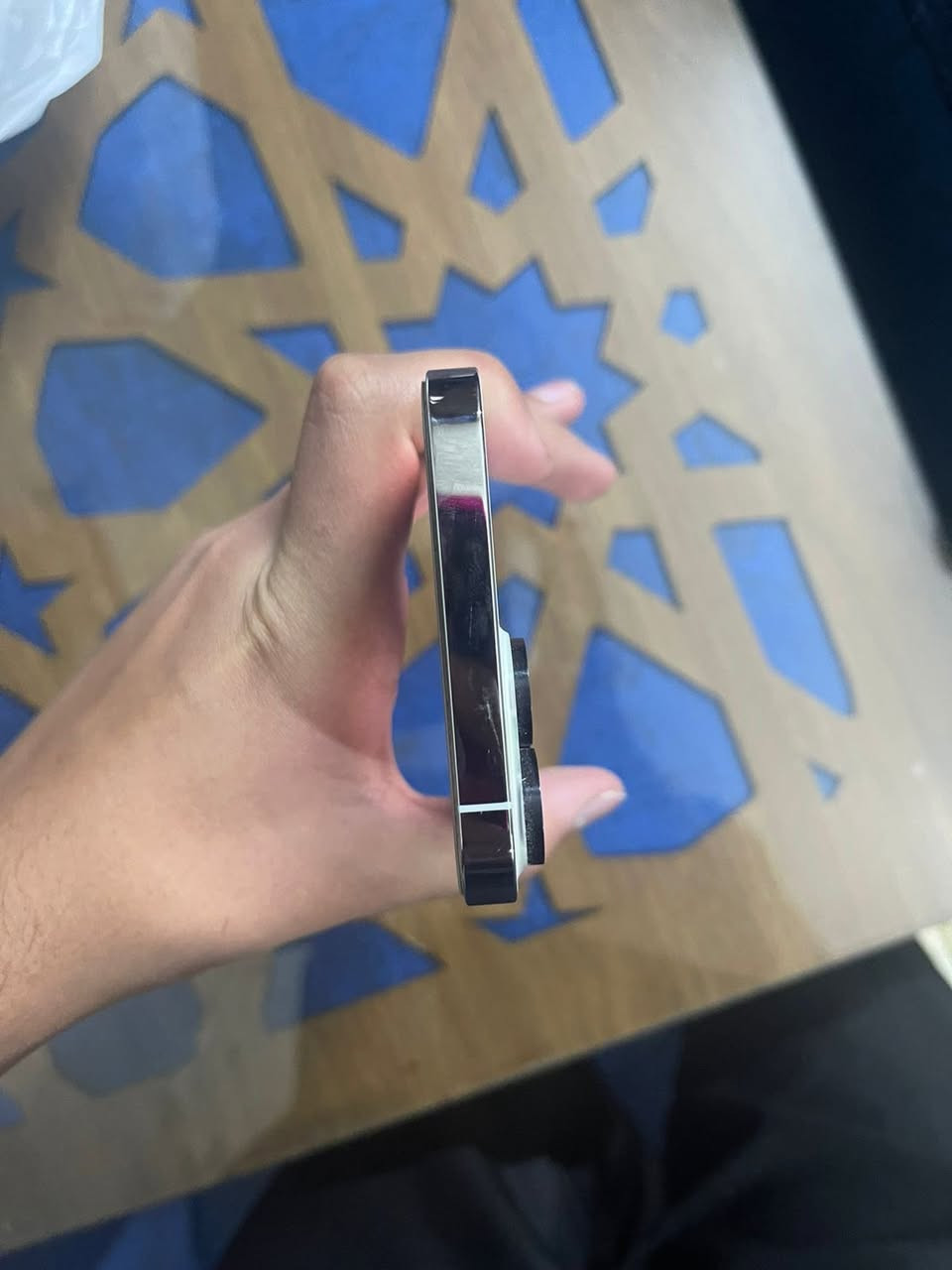 سلام عليكم 13برو ماكس شاشه تفصيخ كدامكم ب250الف بدلته 256 بطاريه78 سعره 525وبي مجال مكاني بغداد البلديات ***********
