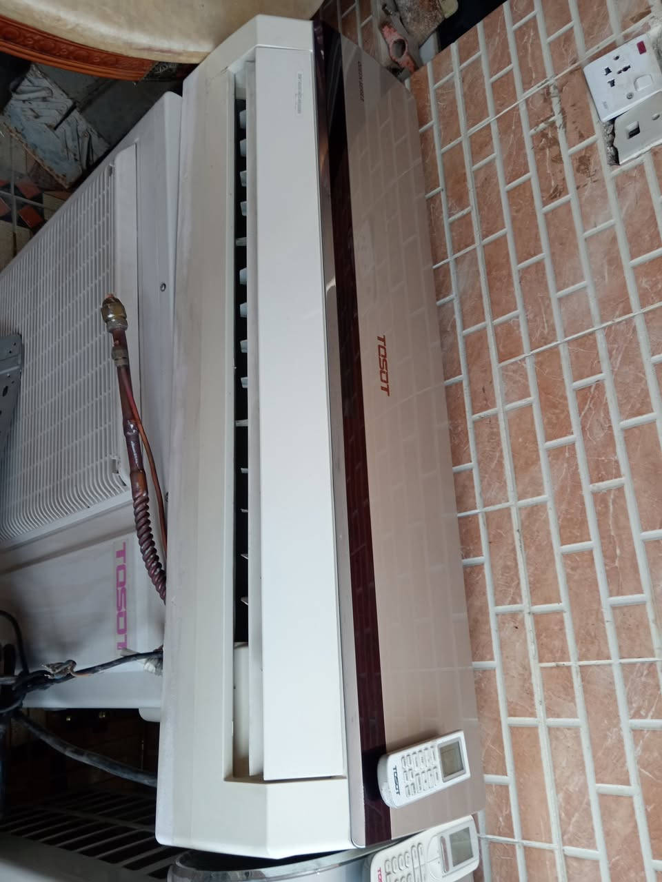 سپلیت TOSOT
2دانە
بەشەرت زۆر خاوینە
بۆری +کیبڵ+کۆنترۆل +قاعیدە
لەگەڵە
هولێر
***********
***********
