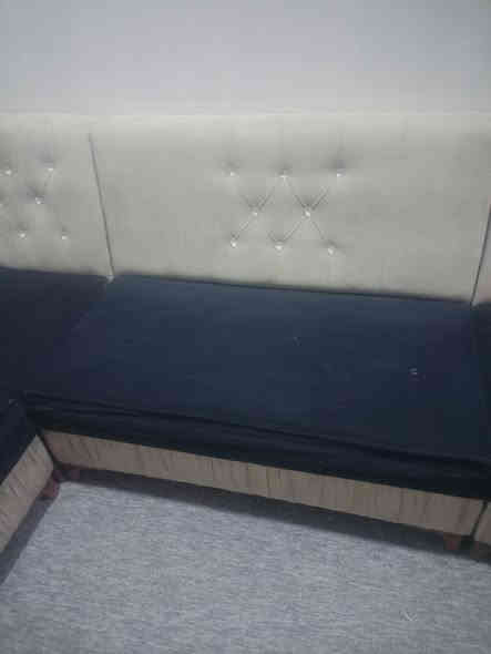 ديوان 10مقاعد سعر 275.الف الاستفسار على خاص او الاتصال ***********عنوان واسط الصويره حي الشهداء
