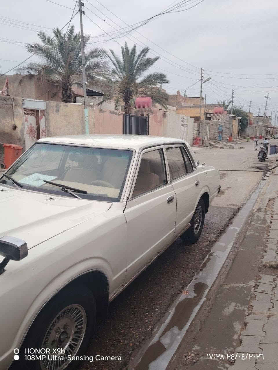 كراون 78معمره كلش حلوه كير مكينه حداده باتري  وين متريد اطلع بيه
بسمنه رقم نينوى مشروع  وطني بي مكان تتحول 
       المكان البصره القرنه ***********
                  السعر 32
