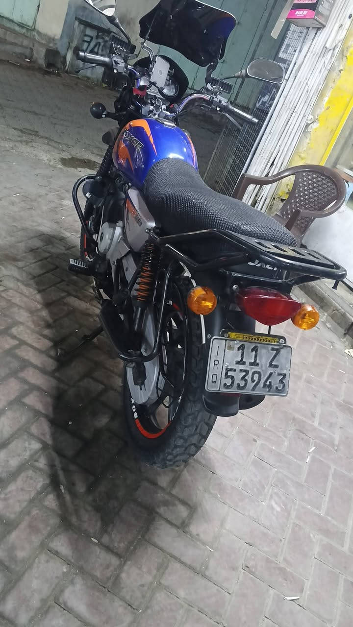 سلام عليكم لبيع بوكسر 2023 دراجه جديده بمعنه الكلمه
ماشيه 16 الف دراجه خير من الله مرقمه لوحه وسنويه 
تاير امامي خلفي اصاليات مبدلات باكستاني خط ويل منضومه زنون قاعده تلفون +شاحنه تلفون وتقيص الامبيريه جامه ضد الهوى دوشمه الكشن تحويل ثاني يوم مشروع وطني بسم صاحبي مكاني بغداد ***********
