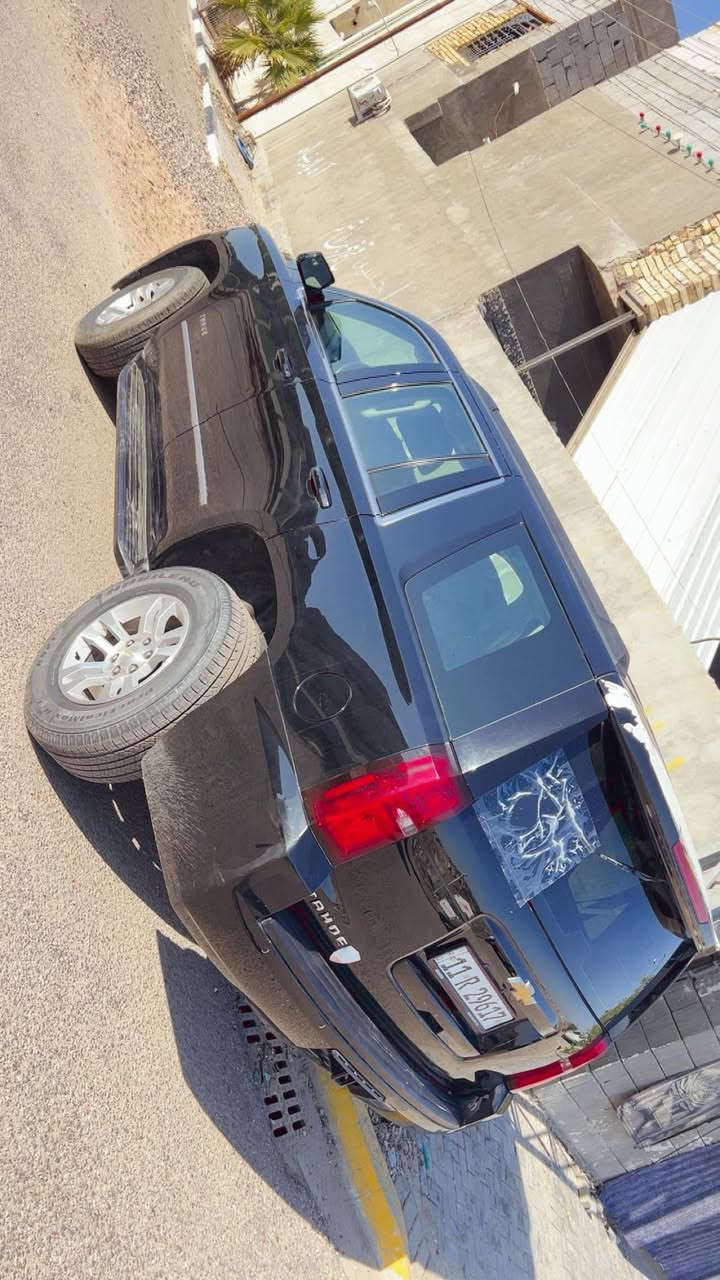 السلام عليكم
تاهو اسود موديل 19 رقم بغداد  باسمي 

مكان السيارة بصرة 

رقم دولي 

محرك وكير بلاد 

8 سلندر 

تبريد وتدفئة 3 قطع 

تحكم ستيرن 

تحكم سرعة 

كشنات جلد 

تايرات جديدة 

ويل كب جدا نظيفه 

منظومة لايتات ممتازه 

شاشه لمس 

حساسات سرعة 

رادار سرعة  

جنطه شفط

سيارة جاهزة 

السعره 390 وبيه مجال. قليل 

للاستفسار الاتصال على الرقم

***********

مكاني كزيزه قرب نائب علاء الحيدري
