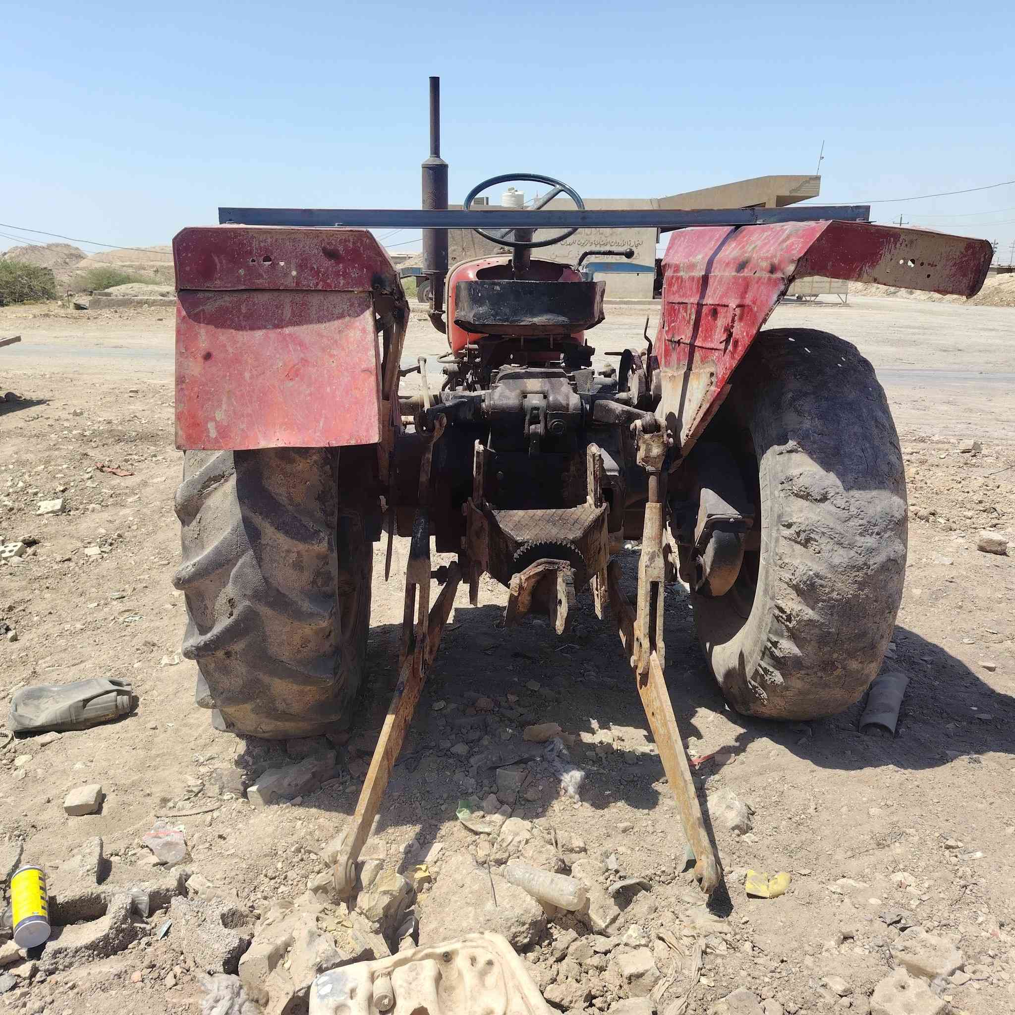 سلام عليكم مكينة عنتر للبيع السعر مليون ونص وبيها مجال ***********

