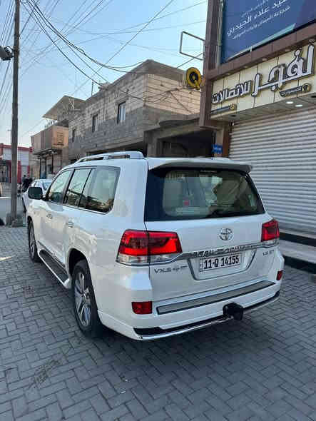 لاندكروز 2019 VXS
ماشيه 83 الف كم 

مكفوله كفاله عامه كلش جديده السياره 

رقم بغداد تحويل مباشر مشروع وطني 

محرك 5700 

فول للأخير 1/1 
جكات 
رادار 
تحديد مسار 
نقطه عمياء 
كامرات 
ستيرن كهرباء 
فوول السياره ومعروفه باقي المواصفات 

مكان السياره البصره 

السعر  : 6 شدات وبيها مجال بسيط للشراي 

للأستفسار : 
***********
***********
