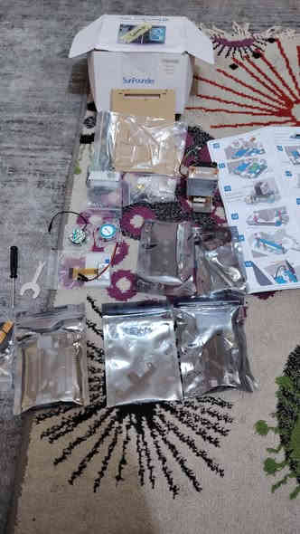 سلام عليكم حبايب
لتواصل *********** او عالخاص
مني بي سي  راسبيري باي
اناره rgb
مثل ماموضح بالصور اجاني هيج بالكرتون
الي يفيده يتفضل ودلل
سعرها ٥٠ وبالعافيه
