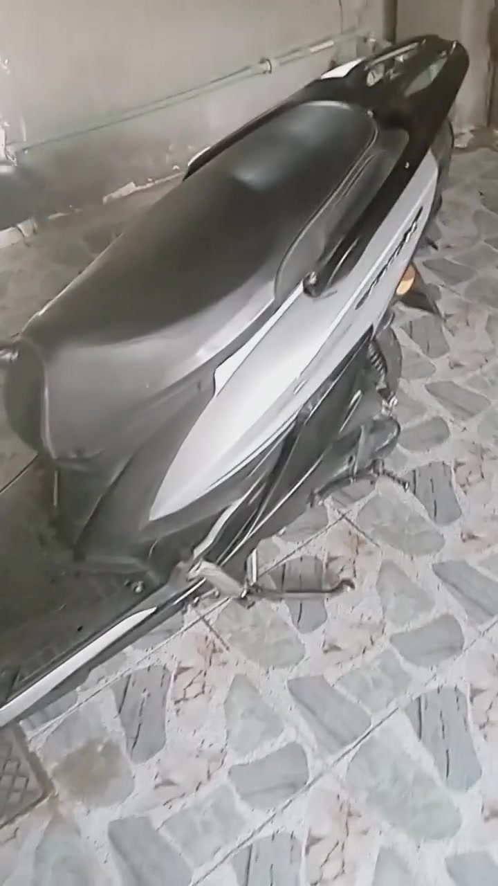 السلام عليكم دراجه سكنس بصمه دراجه نظيفه مابيه اي شي نقص. برغي مامفتوح بيه
مكينته مال ماكس ولامره عطلانه 
مكاني المسيب حي المعلمين 
السعر 750 وبيه مجال اي استفسار ع الخاص


**إذا كنت صاحب هذا الإعلان وتريد حذفه لأي سبب، رجاءا أرسل رسالة إلى الدعم الفني**