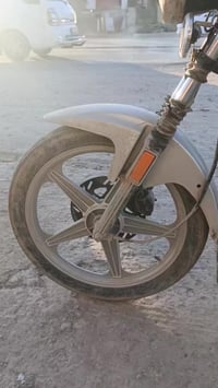 ، 07763954134  السلام عليكم دراجه 22 مقفوله للبيع