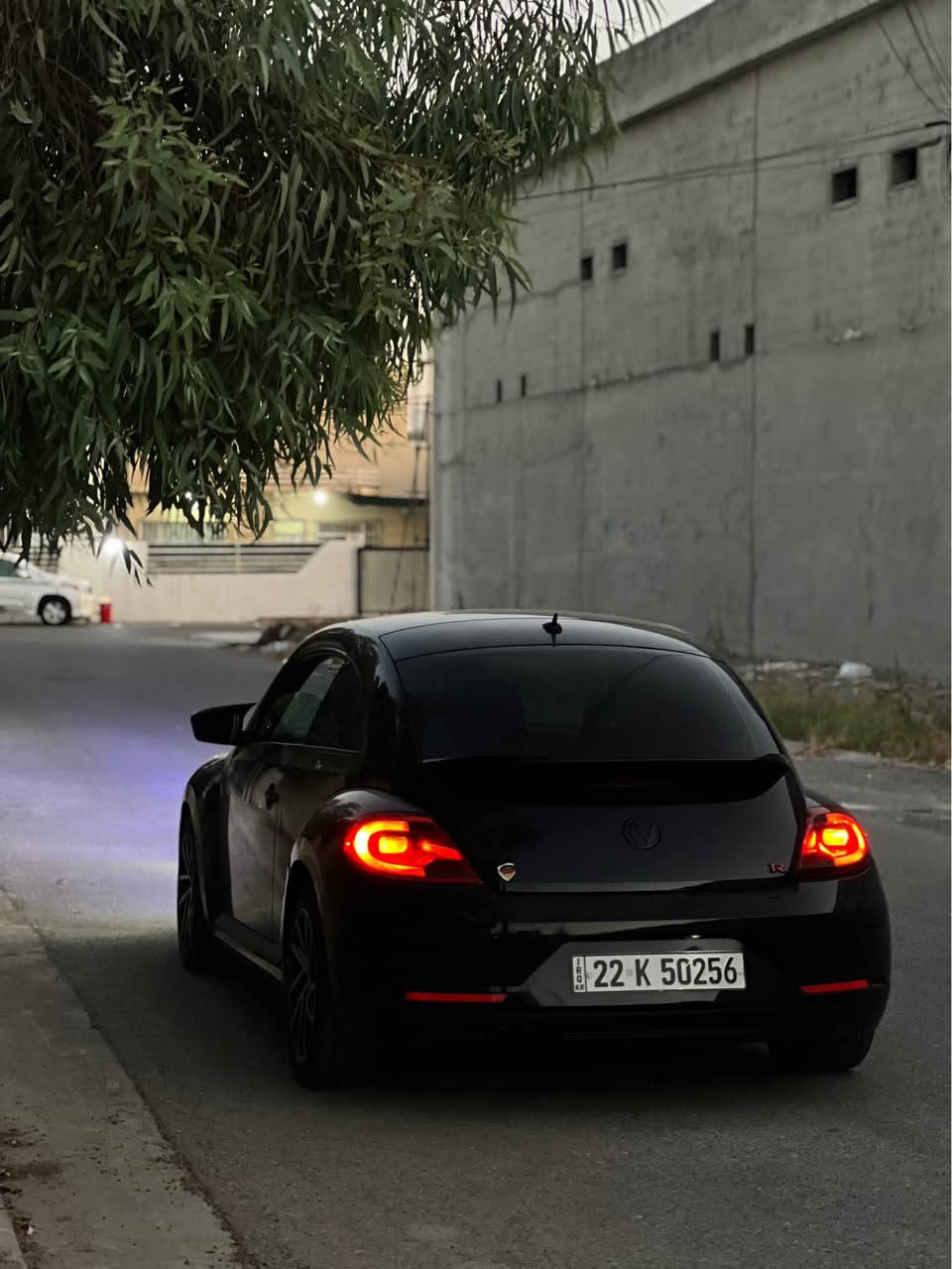 Volkswagen bittle 2018 TSI
شاشە 
کامیرە 
حساس
دبل کیر 
محرک ٢٠تیربو
جام کهرابایی 
ABS
Traction control
بها شوتە GTI
داونپایپ 
٣پارچە سبوغە بێ ژۆرێ بێ ئێرباگ 
٦٨مایل رۆیشتیە
ماونیشان هەولێر 
*********** أربيل, العراق
