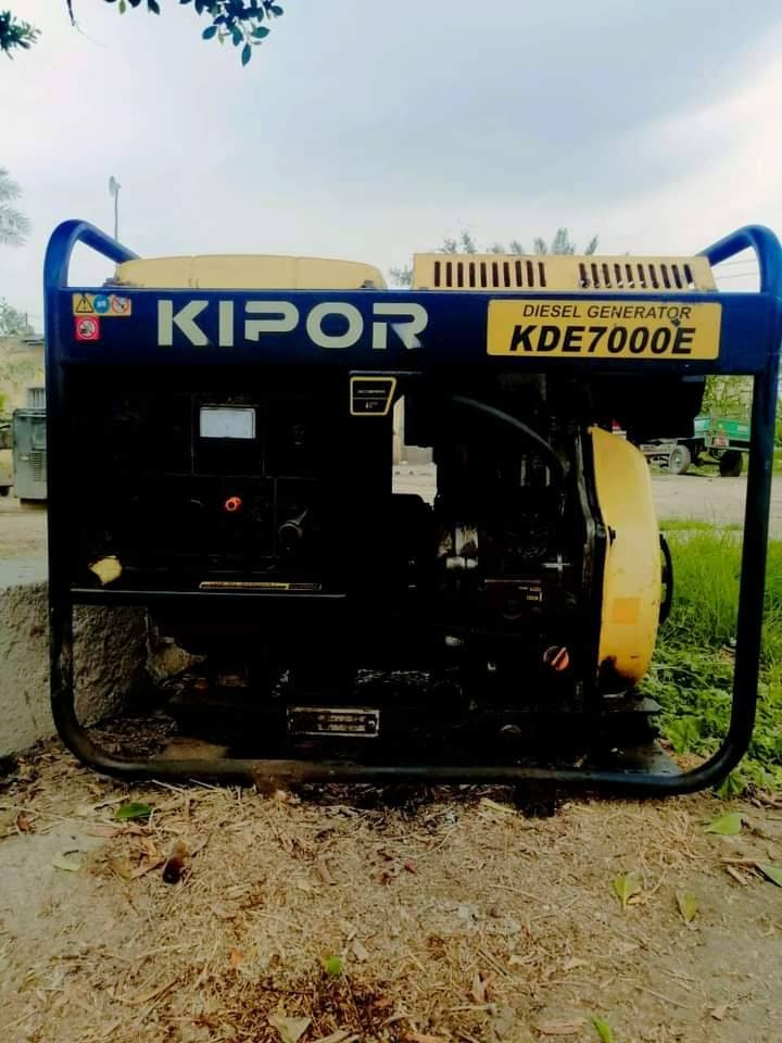 مولدات كامه كازشغال ونضيف كلش مال باله   سعر 400 وبيه مجال مكاني مشروع المسيب***********
