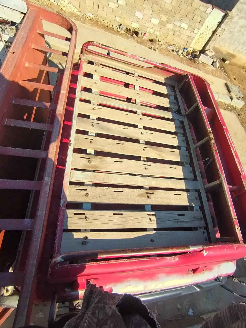 سلة بلادية للبيع سعر ٣ ورقات بيه مجال عنوان قريب سيطرة اللج ***********
