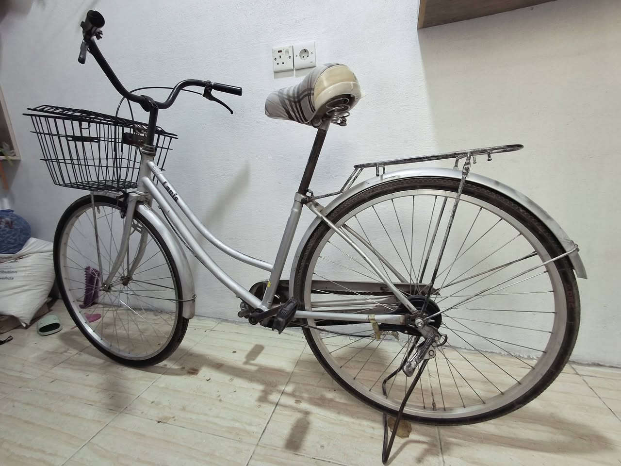 بۆ فرۆشتن شوێن کەرکوک دەروازە
دراجة للبيع عنوان كركوك دروازة
***********
