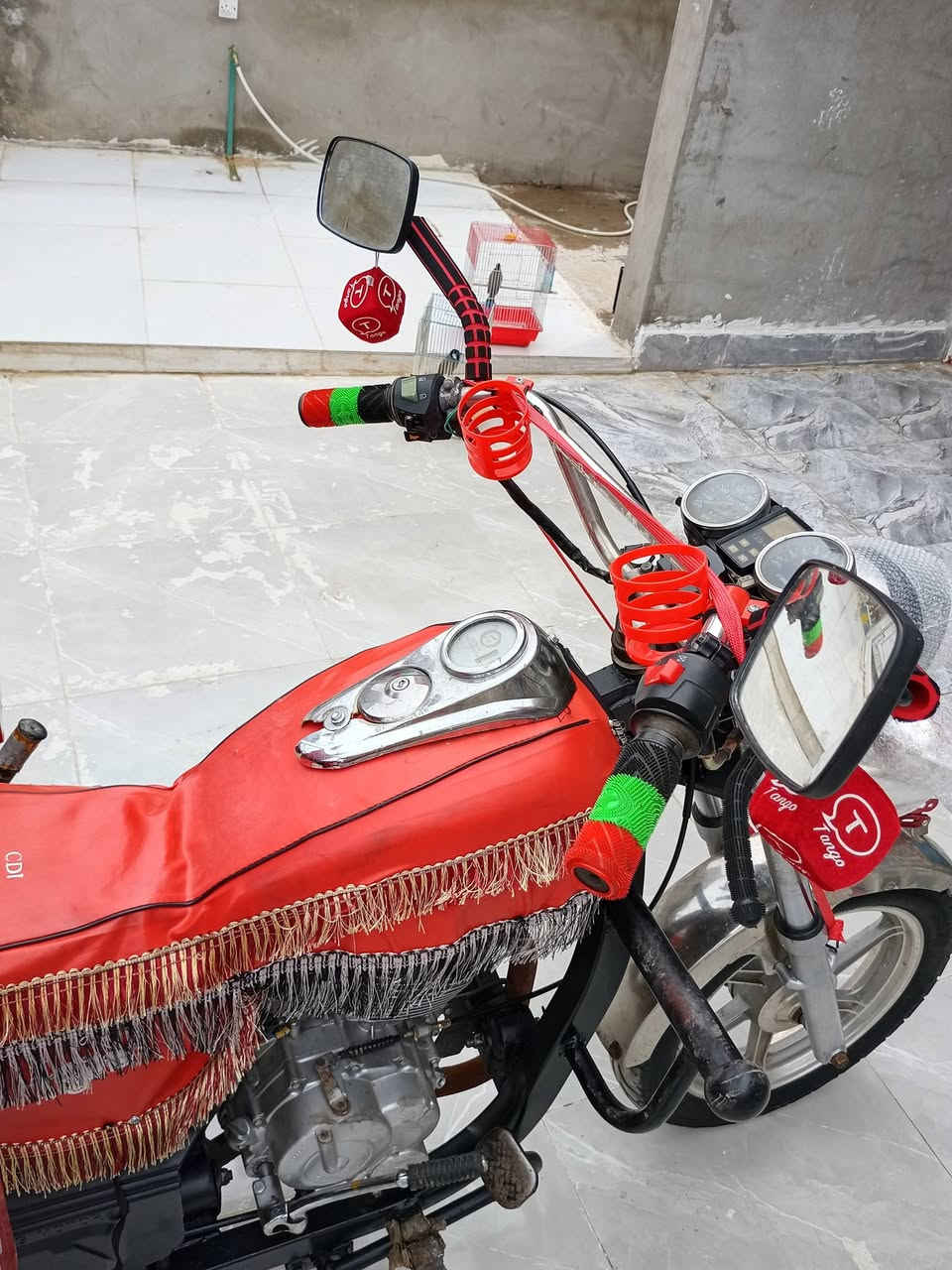 سلام عليكم ستوته للبيع فحل عالي ستوته مال جناي أوراق كامله مكمله ستوته كلها شرط بعدها شركه موديل 21 تخم تايرات جدد محركها 21 الستفسار ع هاذا الرقم *********** أو خاص
