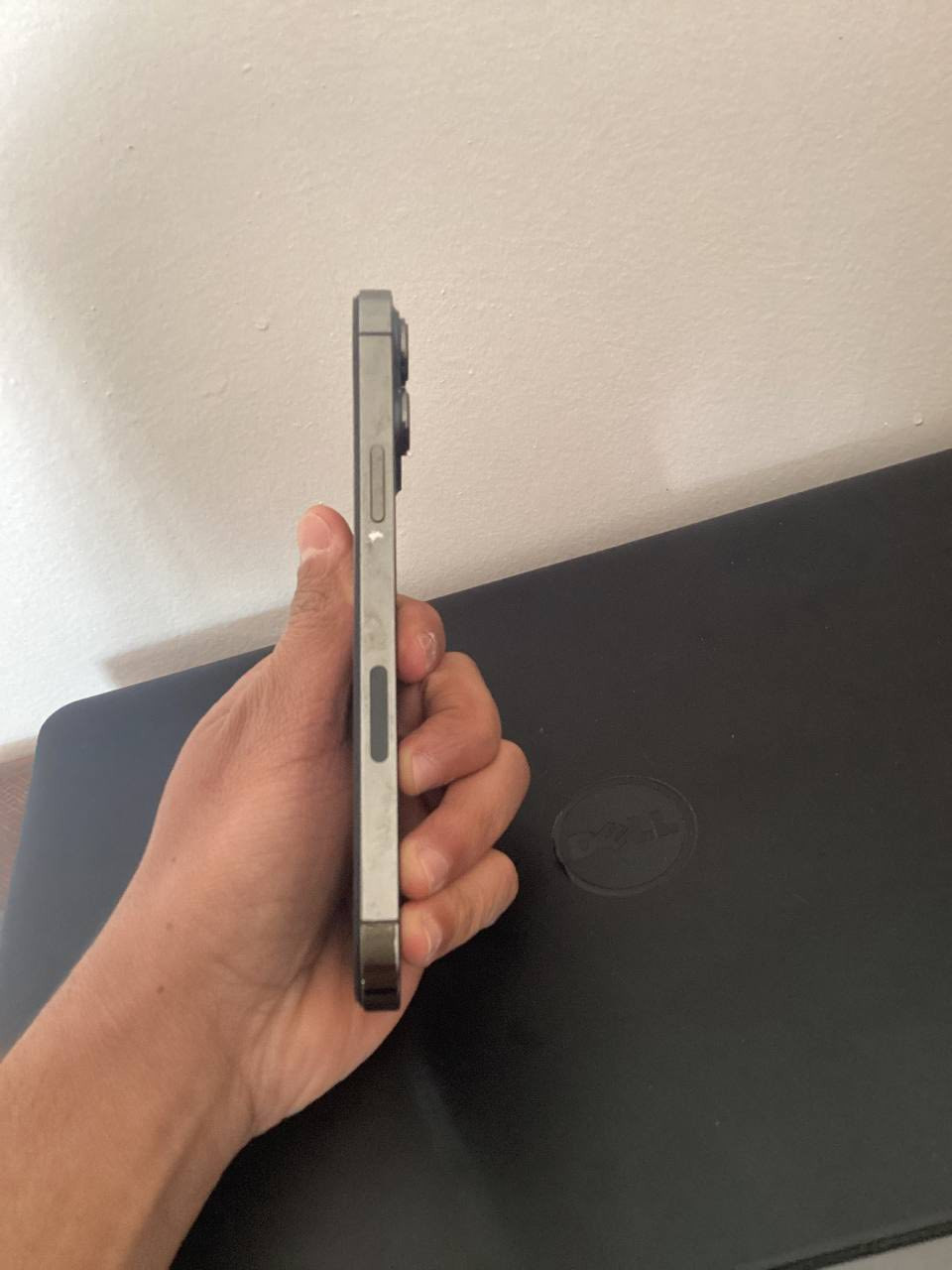 13 برو ماكس 
ذاكرة 256
بطارية 82 اصلية شركة
شاصي نظيف وظهر نظيف 
مستبدل فقط فقط شاشة اصلية من الاماني
ملحقات شاحنة وكيبل 
سعر 500 الف قفل قفل 
مكاني طريق كربلاء بغداد (الحسينية) جسر العطيشي 
ومرات متواجد كربلاء طريق الحر الصغير المعملجي
رقمي ***********
