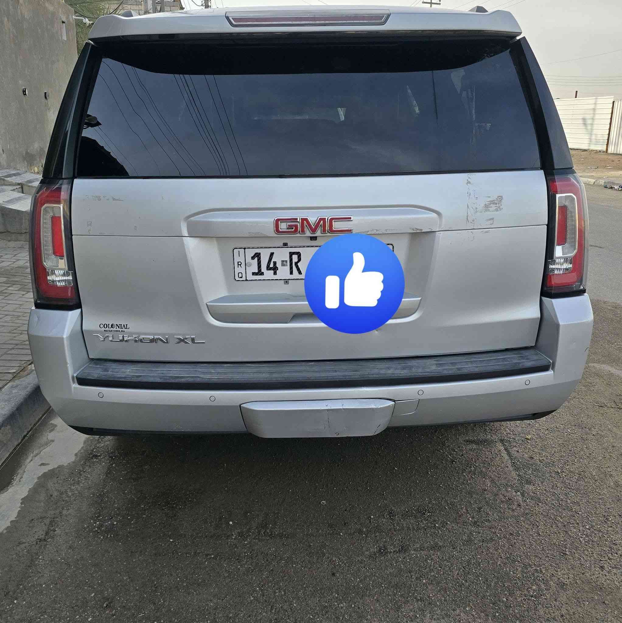 السلام عليكم جمسي مديل 2016 SLT فول ما عده الفتحه السياره بصره خصوصي مال بيت ما مشتغله السياره بيها 3قطع من امريكا وقطعتين اهنا بالعراق هذني الي بصوره السياره كير مكينه حداده تايرات كله كفالهه
سعرها 270 وبيها مجال 
التلفون ***********
