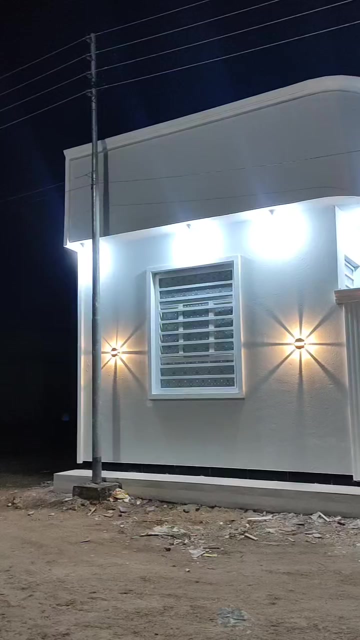 السلام عليكم بيوت عدد 2 للبيع
البيت الاول ركن وجهين مساحه 100 مربع سعر 110

البيت الثاني الركن الداخلي مساحه 100 مربع سعره 105

البيوت بناء جديد مفتاح مامسكون بناء درجه اولى 

الموقع الناصريه الاسكان الصناعي حي المهندسين 

للاستفسار واتساب ***********
