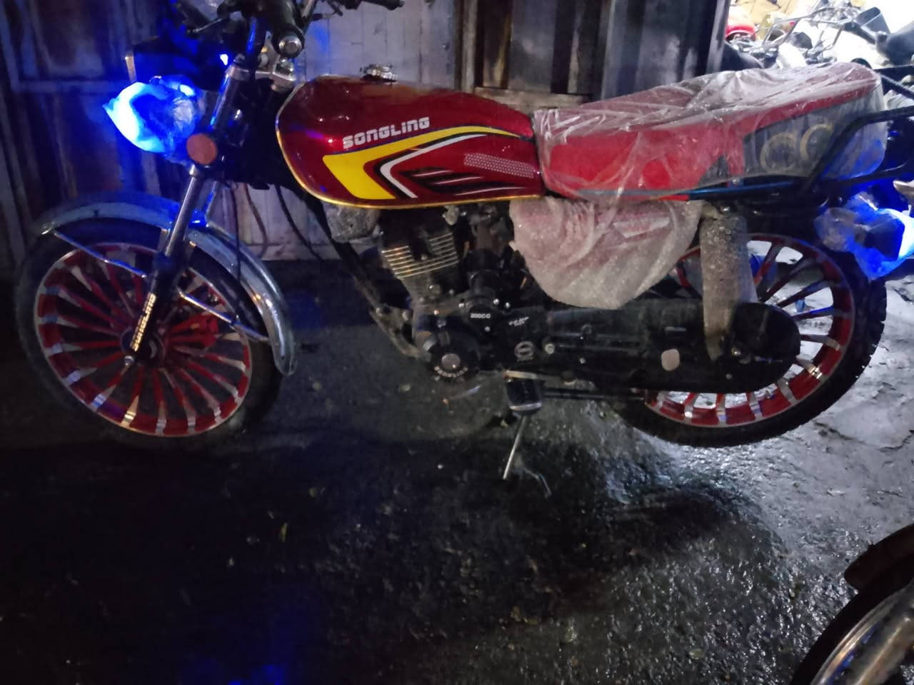 سلام عليكم دراجه سونك 5كير موديل 26 جديده سعره 750 وبيه مجال مكاني بغداد كماليه رقم ***********
