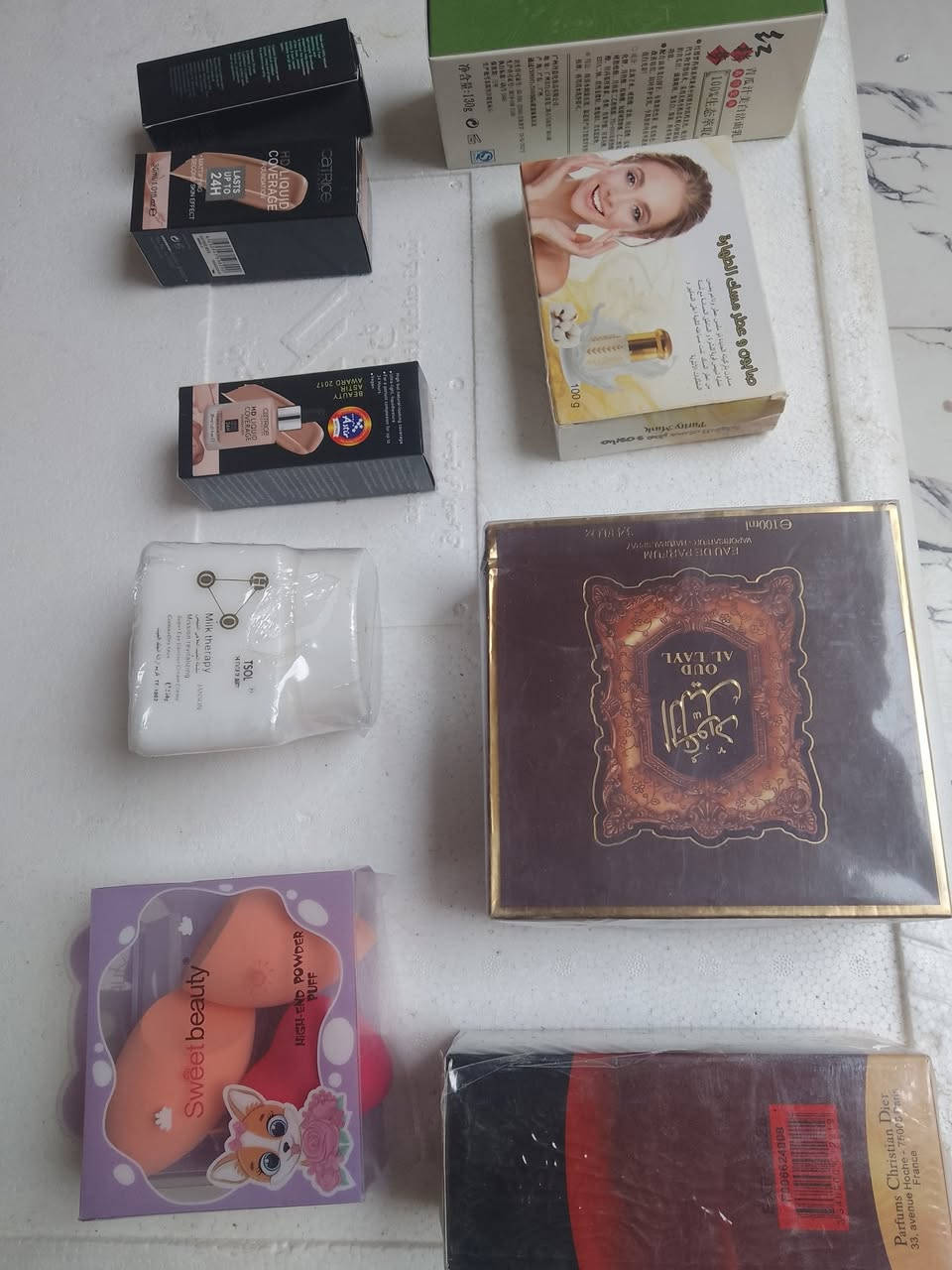 سلام عليكم  
مجموع مواد تجميل وعطور العدد 39 قطعه انسب الاسعار.
 السعر مفاجئه سعر القطعه ب الف دينار بس
اتحدى السوق كله يبيعك هيچ اسعار..ولدينا كميات للحاب يحجز بعد

 لدينا خدمه توصيل... ***********
