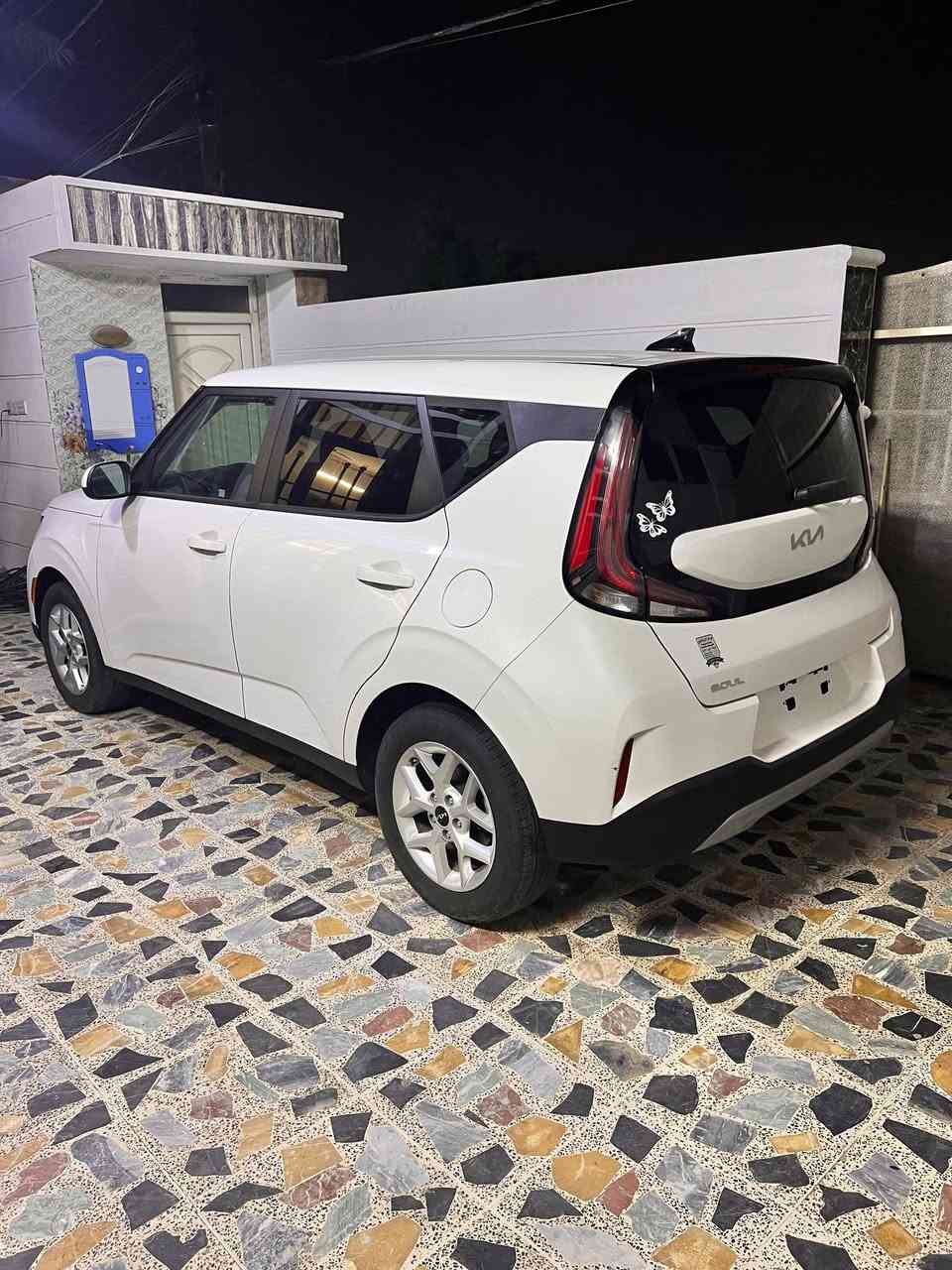 كيا صول 2024 وارد امريكي دخول جديد بدون رقم محرك 2000 دوش ممشاها 28m الف مواصفات رادارات توقف ذاتي تحكمات نقاط عمياء تنبيه اصطدام كاميرا خلفيه شاشه جبيره نظام  سبورت ونظام اطفاء ويل كب السياره جديده بمعنى الكلمه   مكاني بغدادد
برقم*********** ملاحظه بدون رقم السيارة السعر 》150
